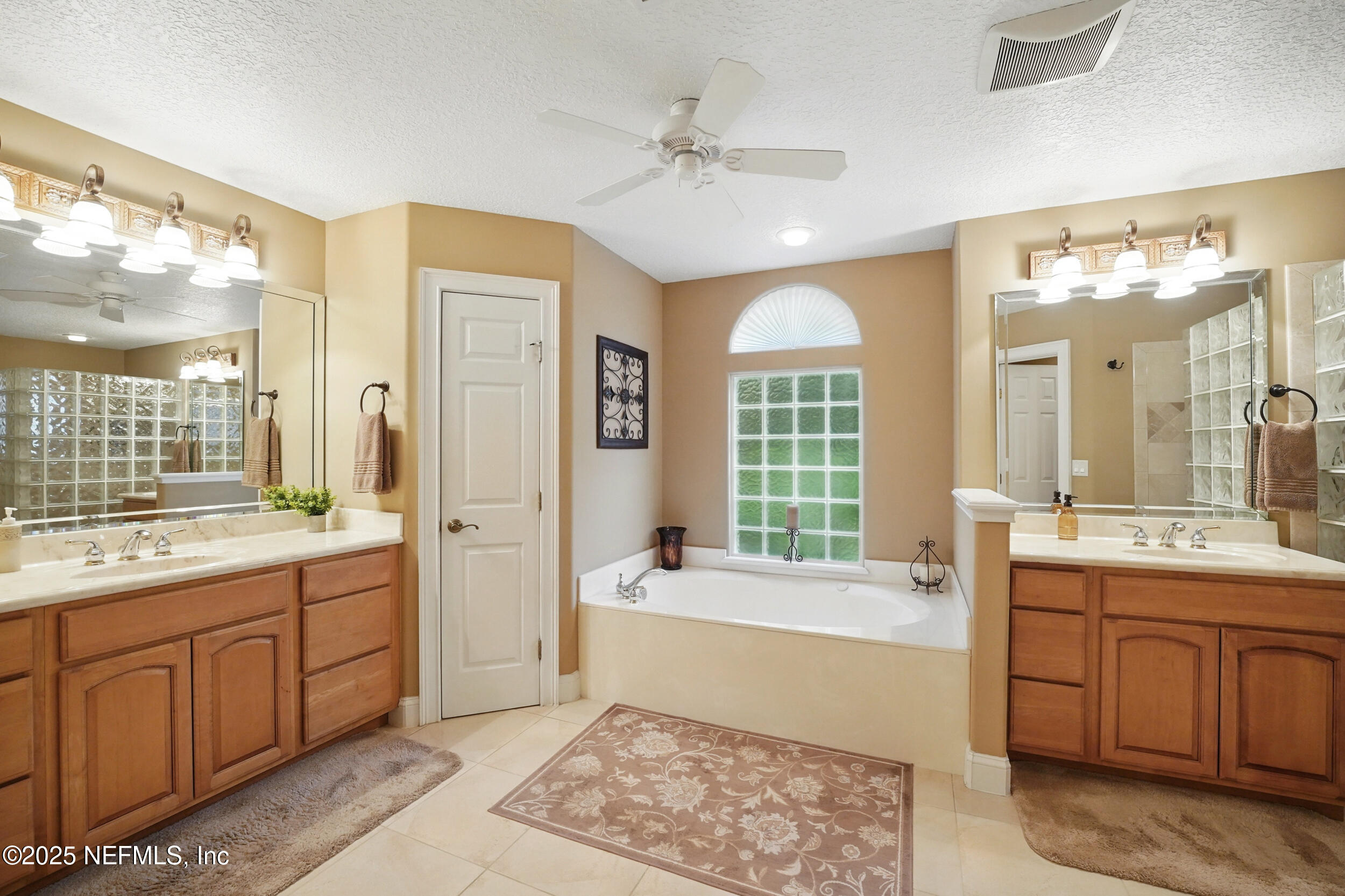 501 GREENBRIAR Road, St. Johns