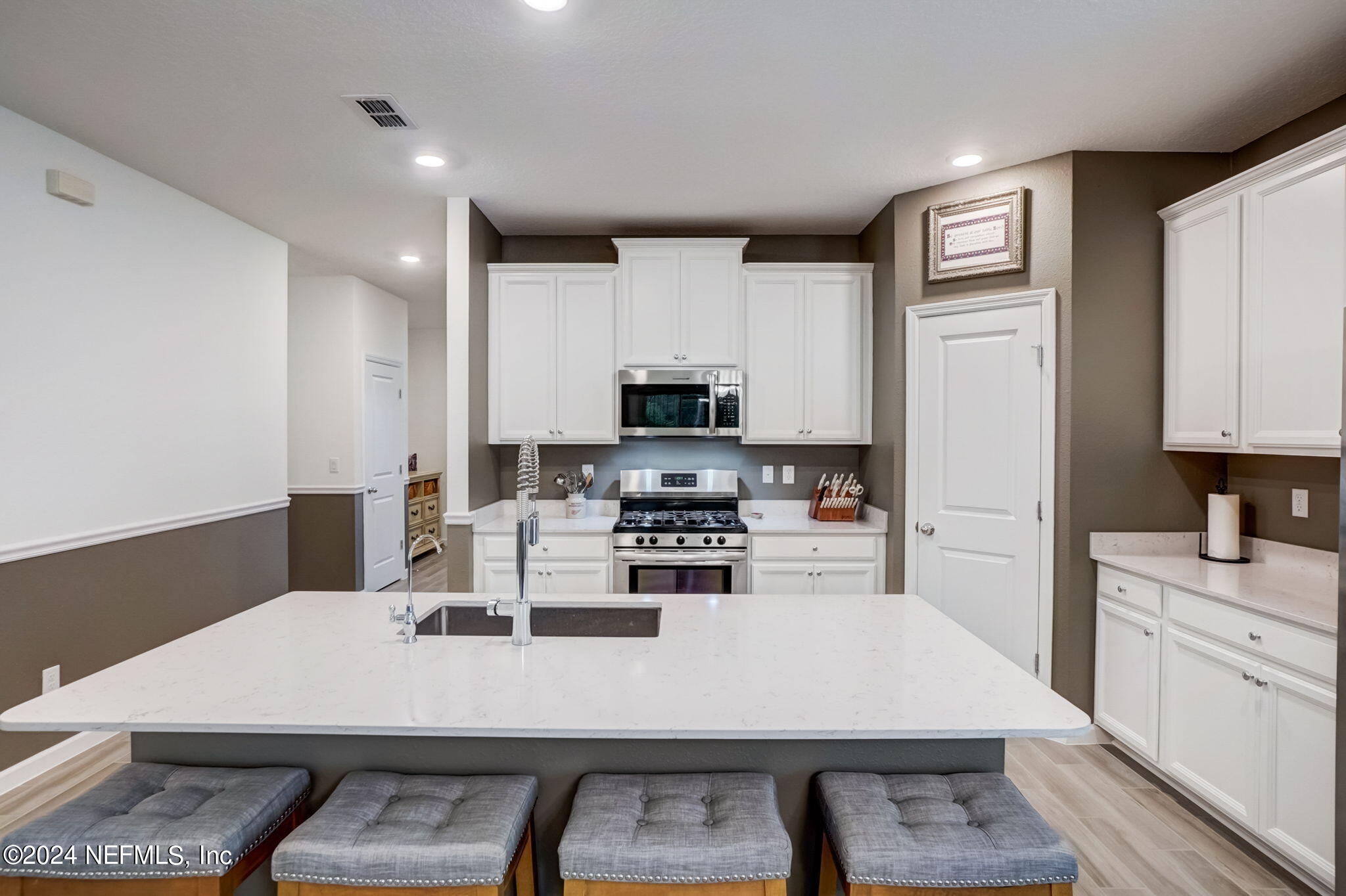 1045 BROWN BEAR, St. Johns