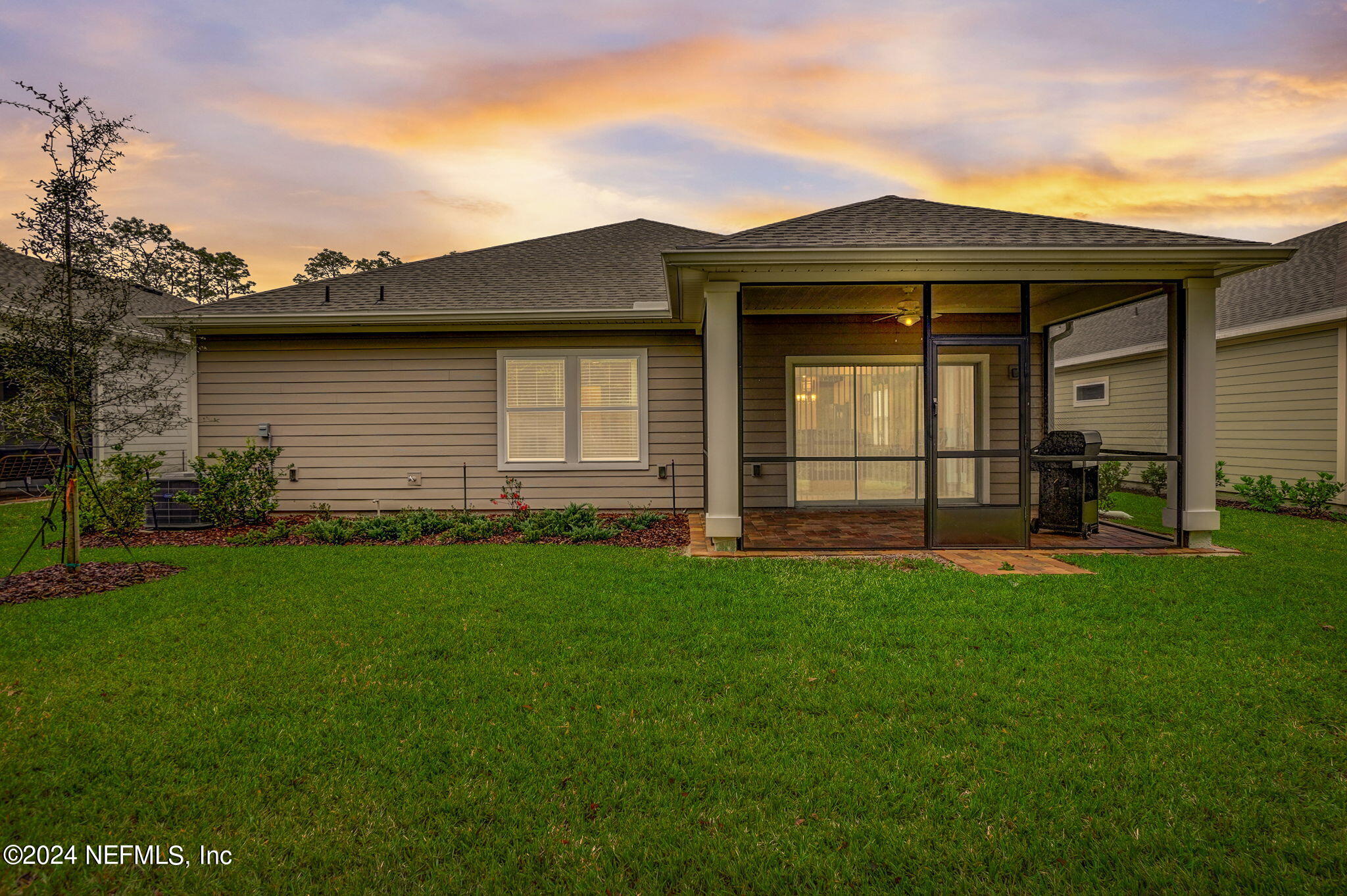 1045 BROWN BEAR, St. Johns