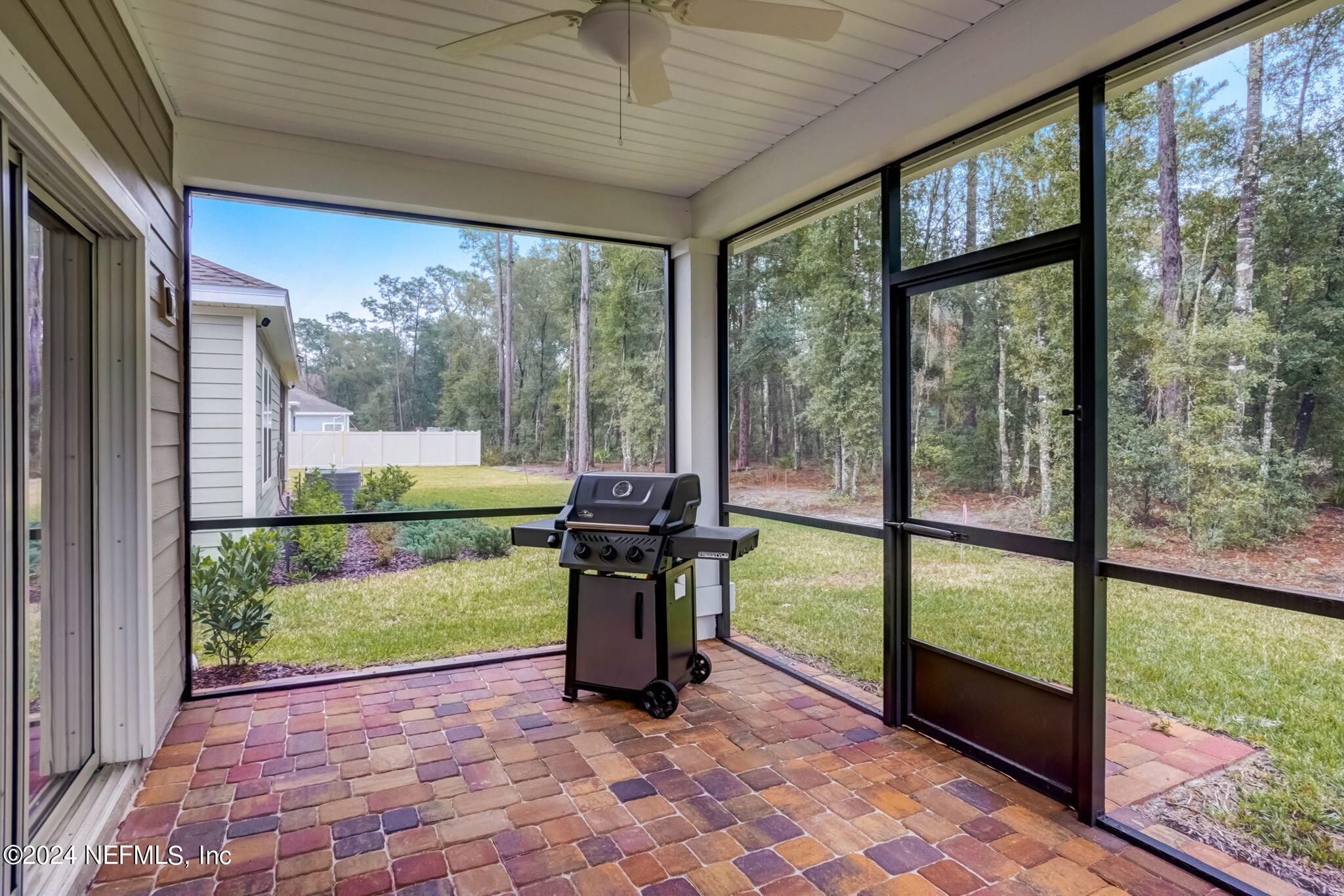 1045 BROWN BEAR, St. Johns
