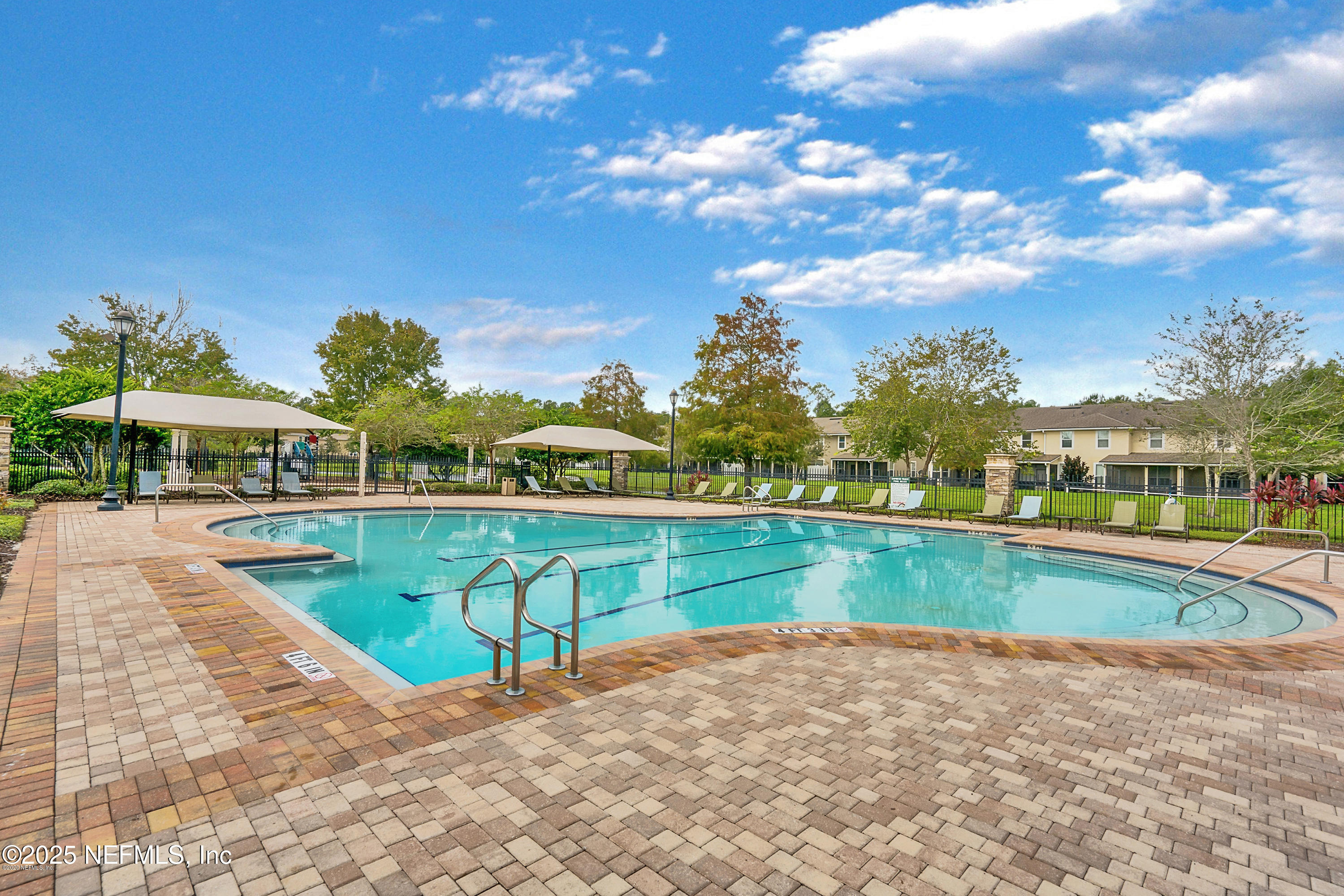 832 BLACK CHERRY Drive S, St. Johns