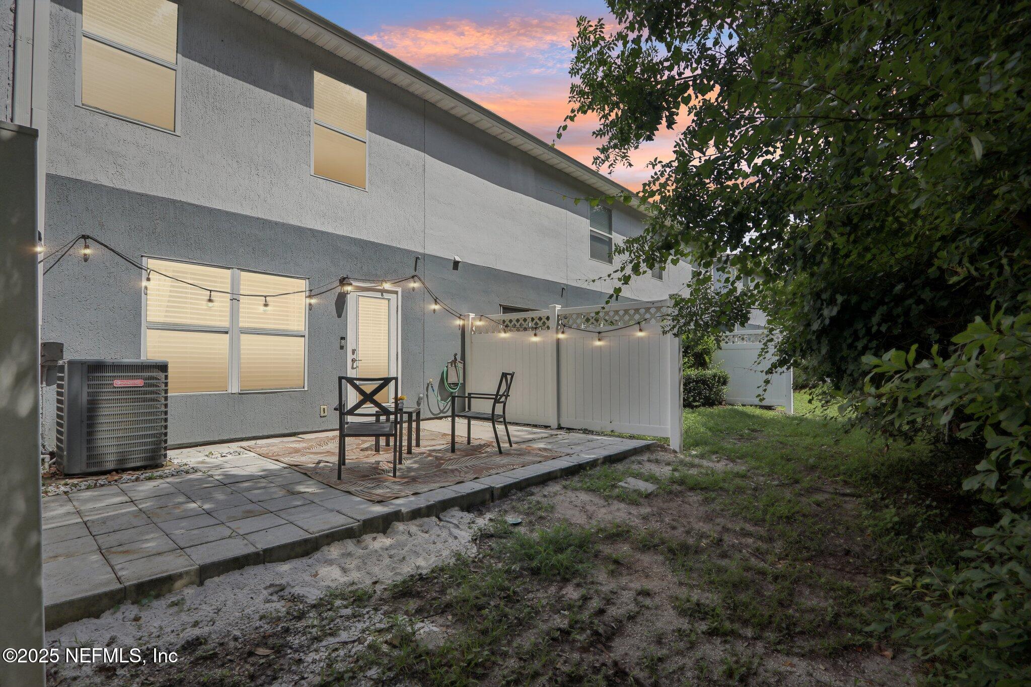 832 BLACK CHERRY Drive S, St. Johns