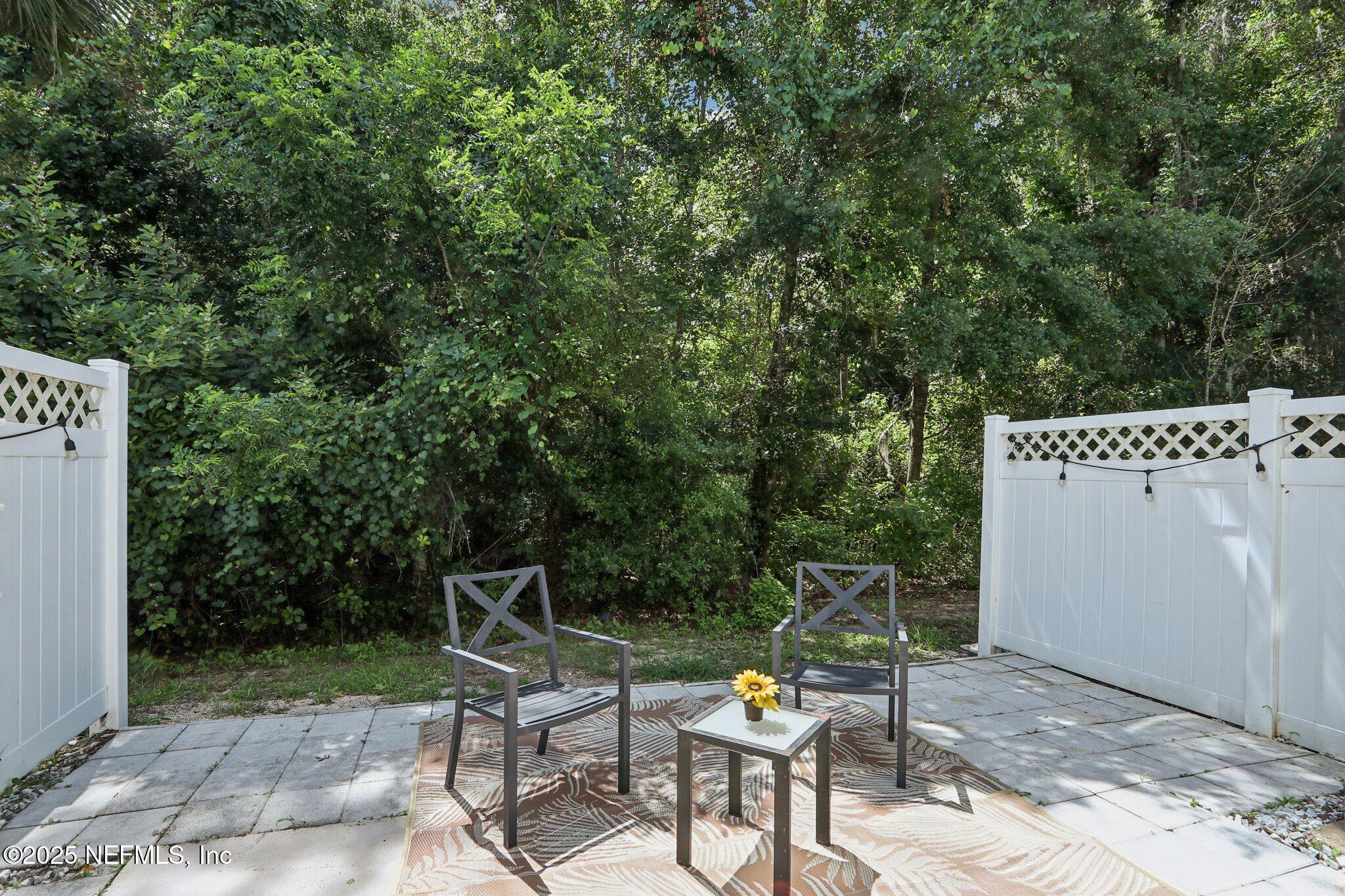 832 BLACK CHERRY Drive S, St. Johns