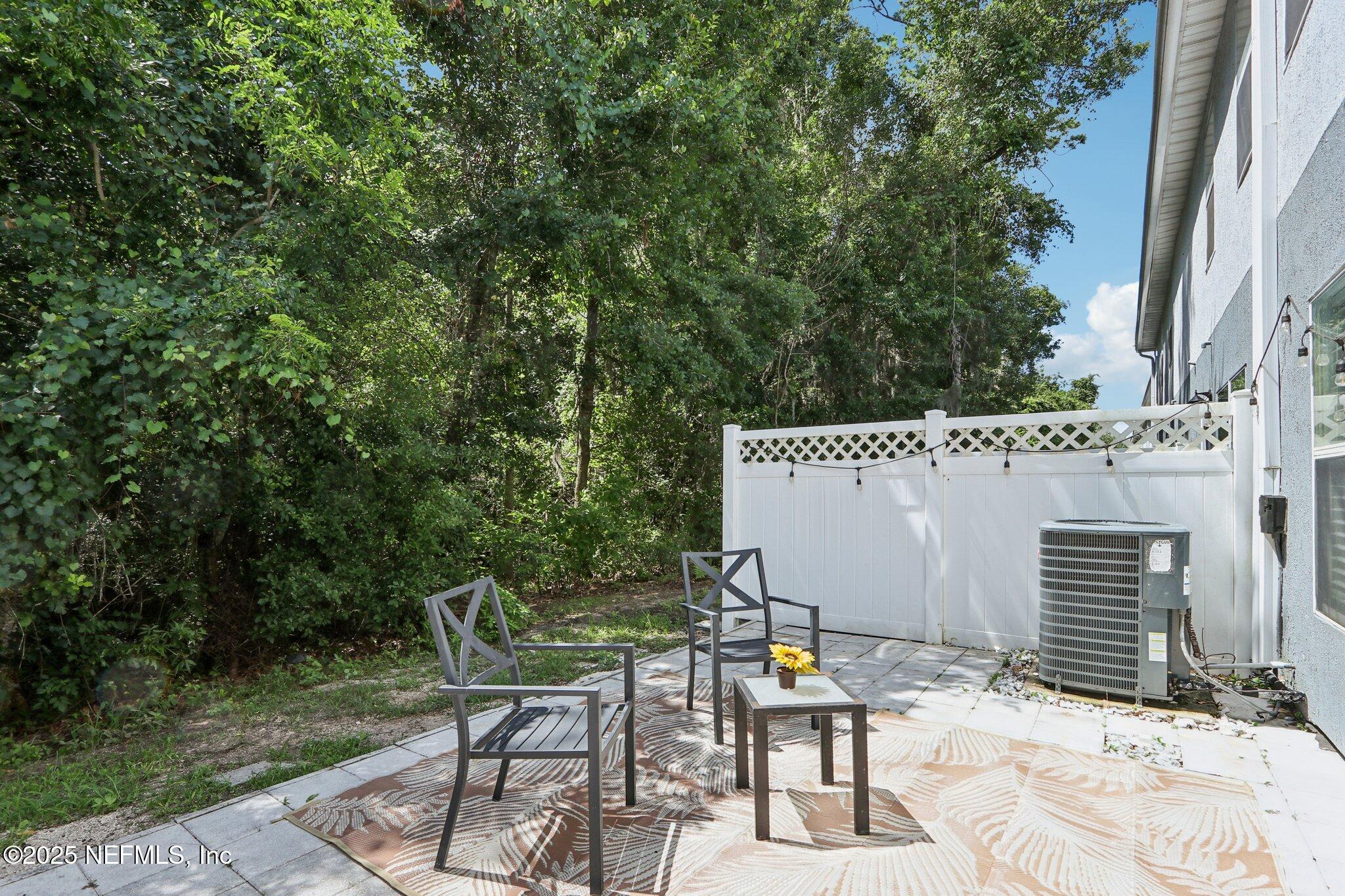 832 BLACK CHERRY Drive S, St. Johns