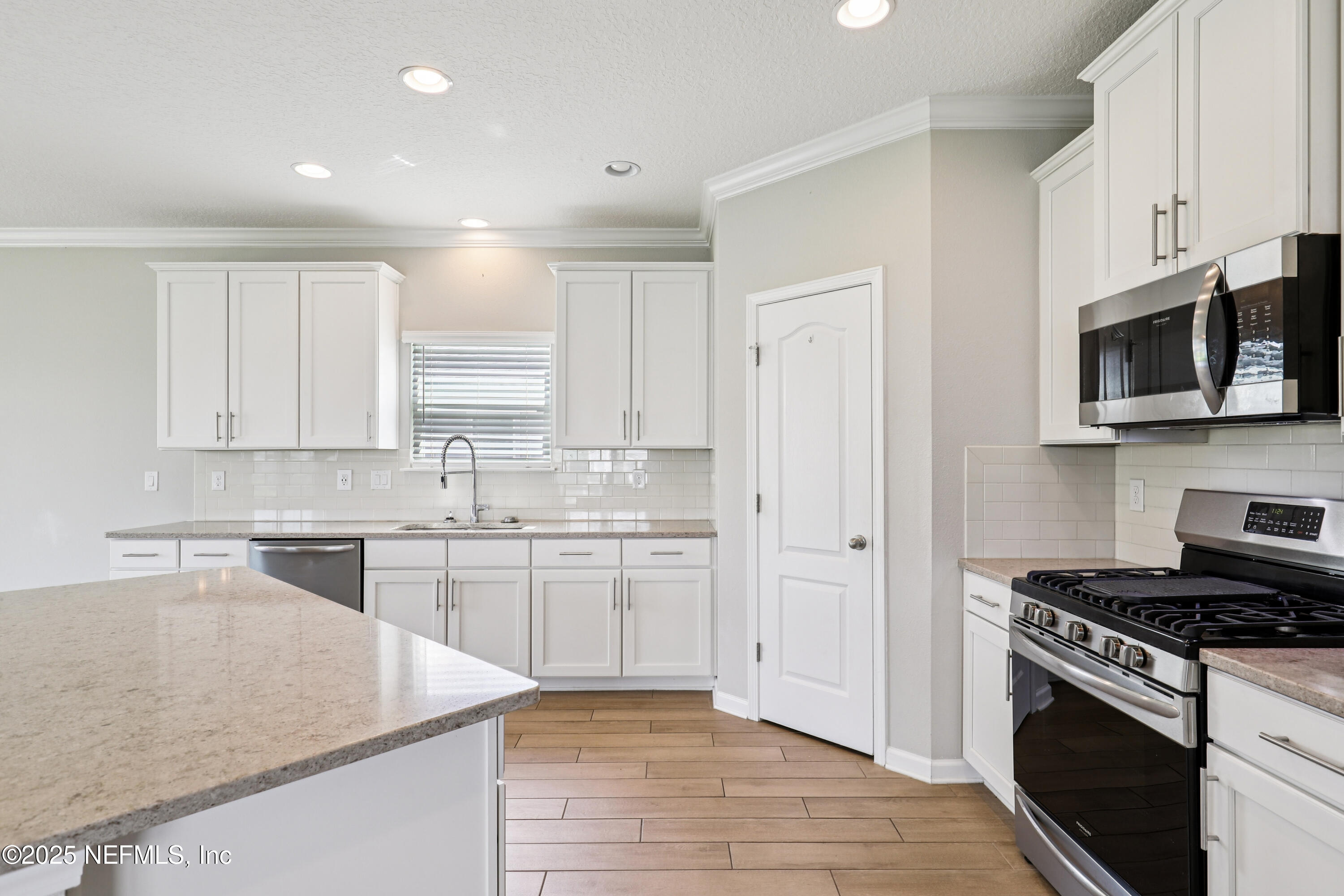 3973 HEATHERBROOK Place