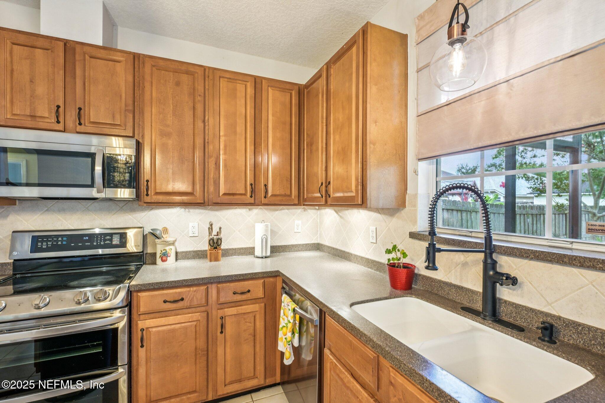 1521 COTTON CLOVER Drive