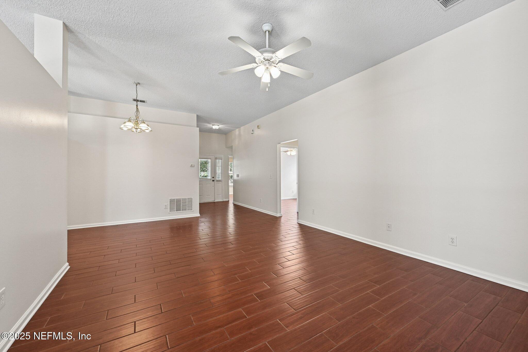 983 N LILAC Loop, St. Johns