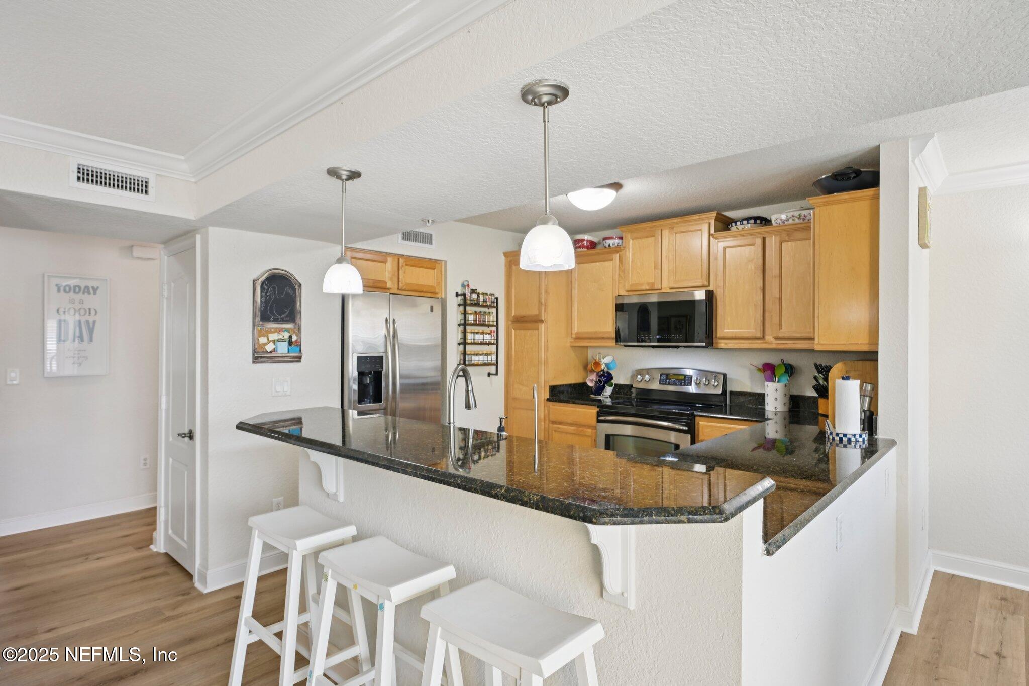 202 LAGUNA VILLAS Boulevard, B24