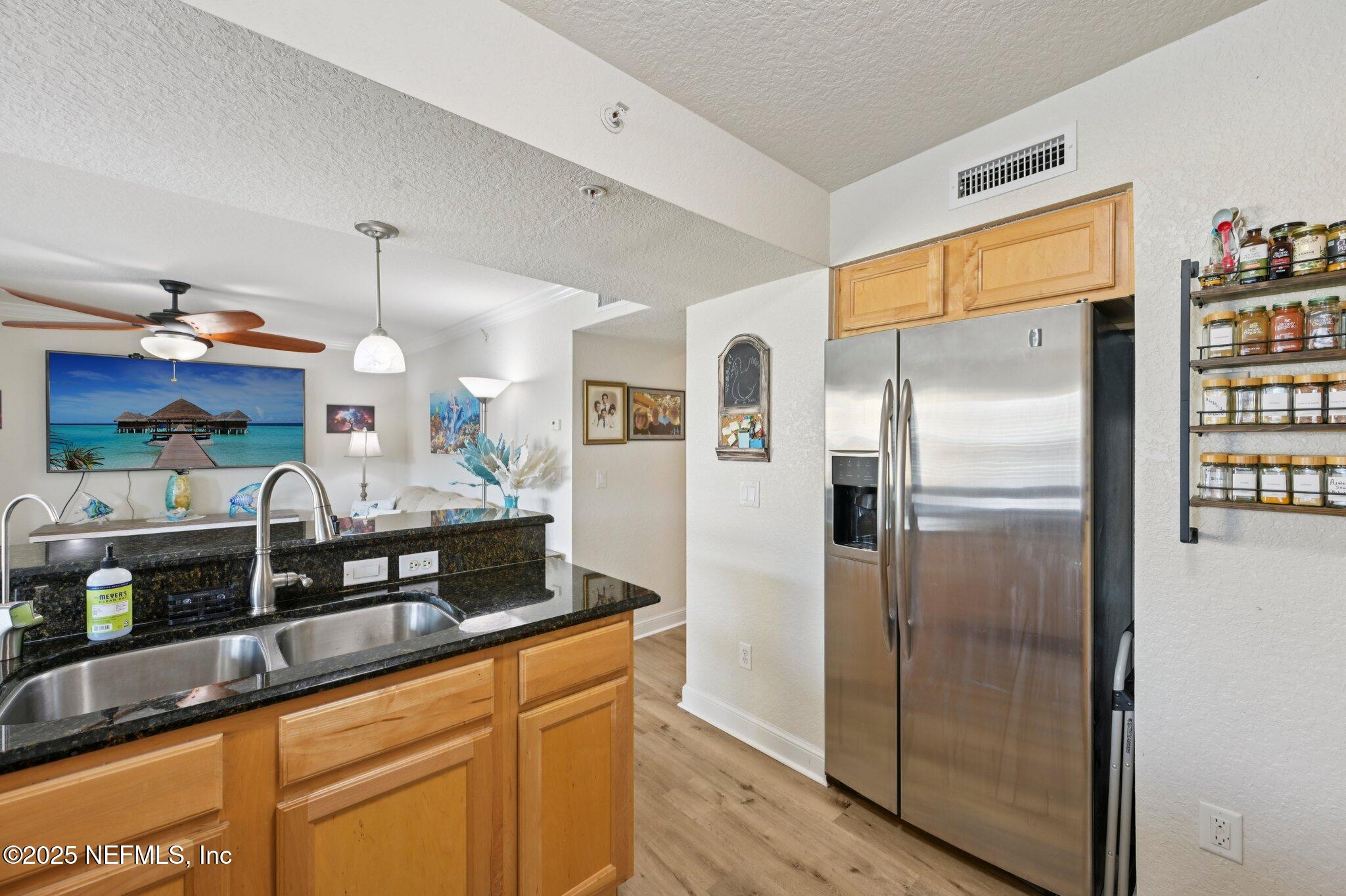 202 LAGUNA VILLAS Boulevard, B24