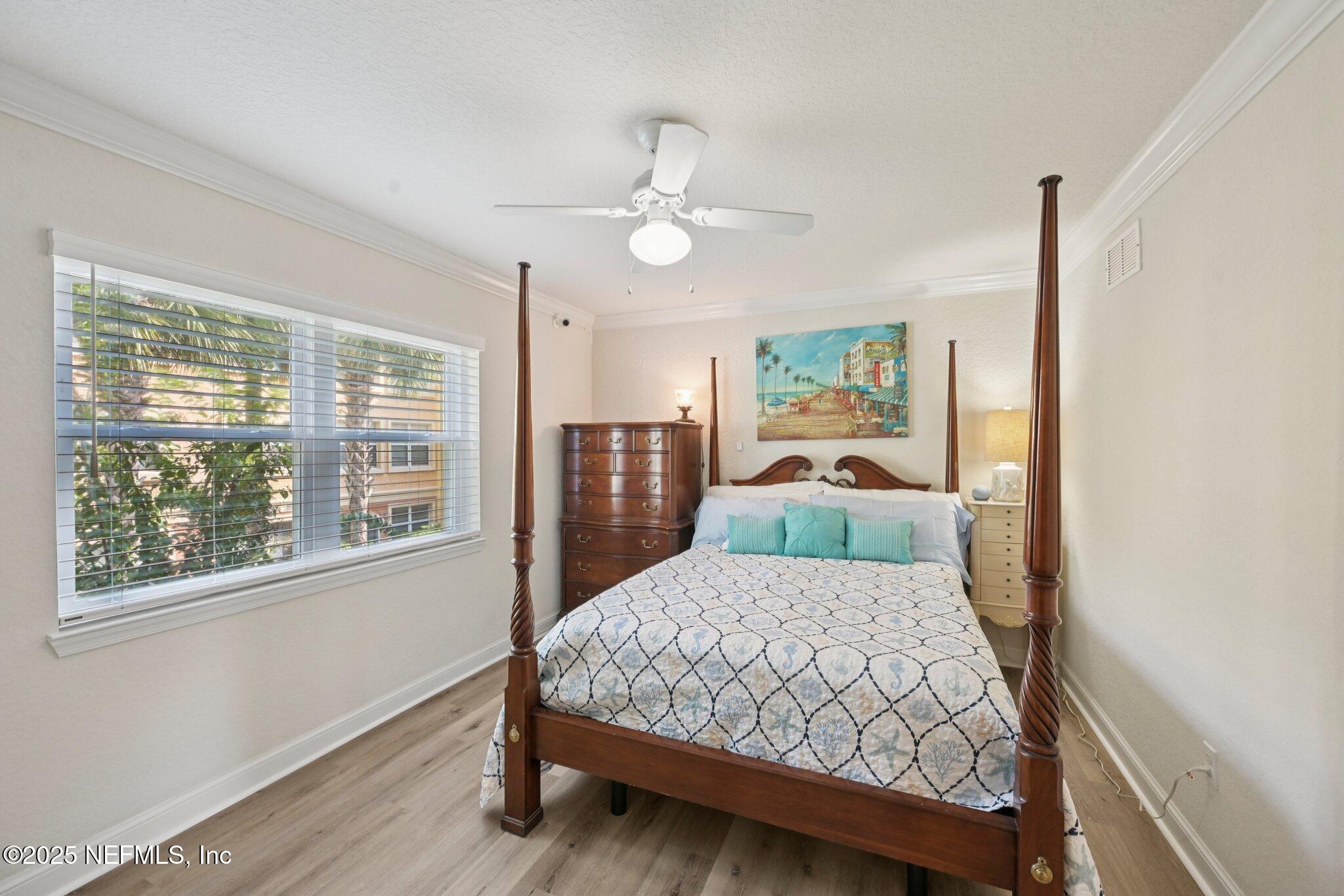 202 LAGUNA VILLAS Boulevard, B24