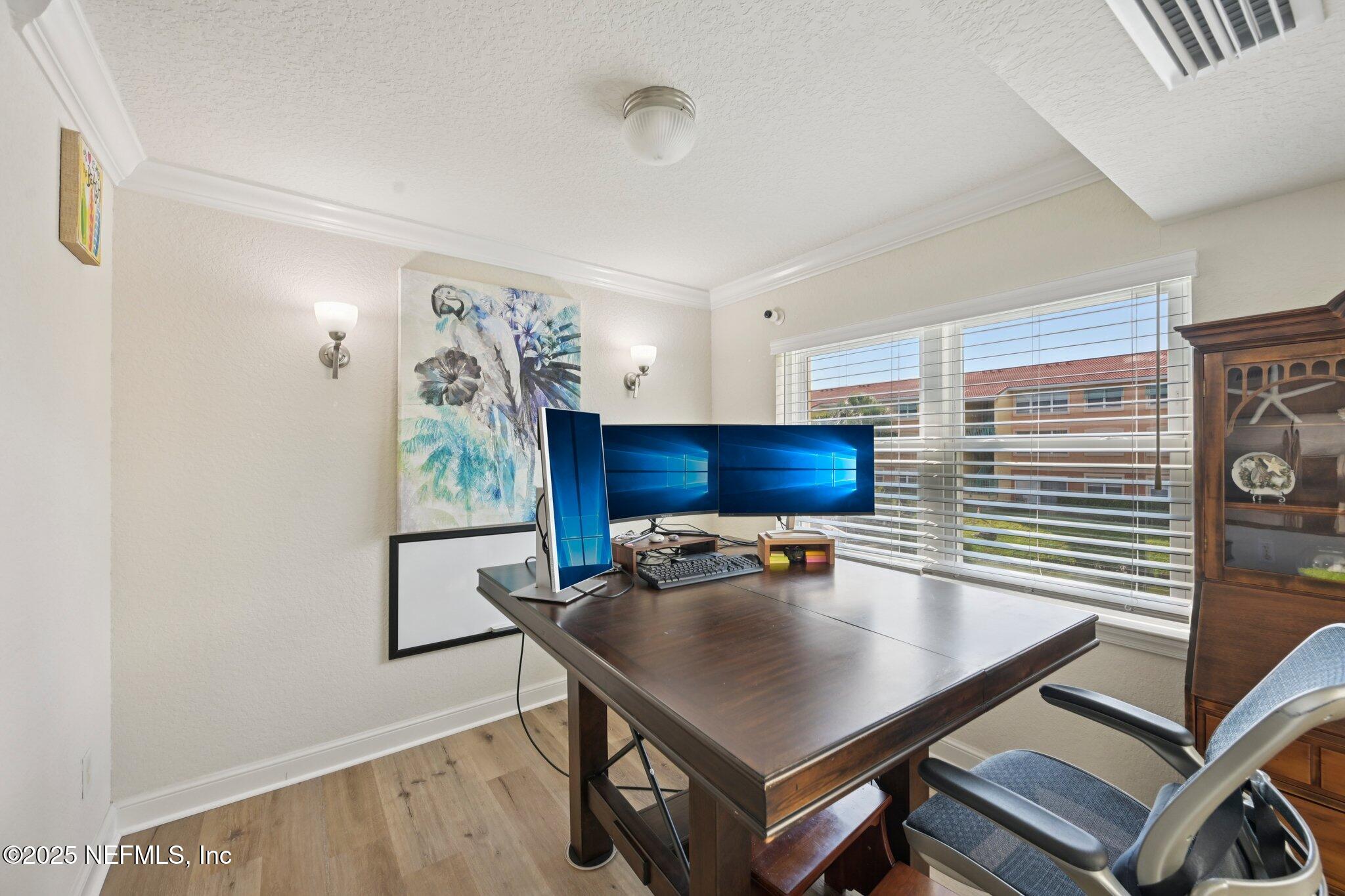 202 LAGUNA VILLAS Boulevard, B24