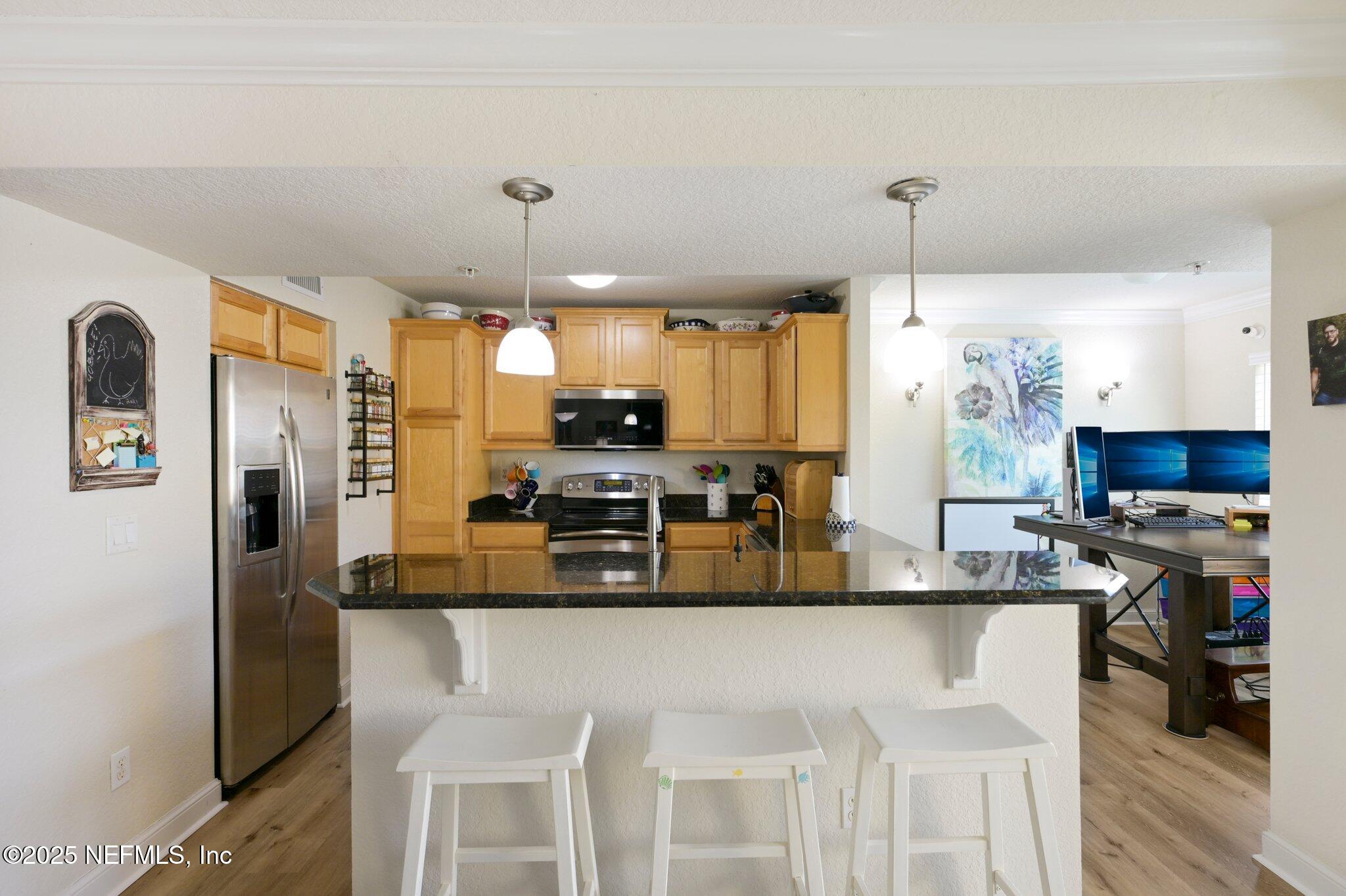 202 LAGUNA VILLAS Boulevard, B24