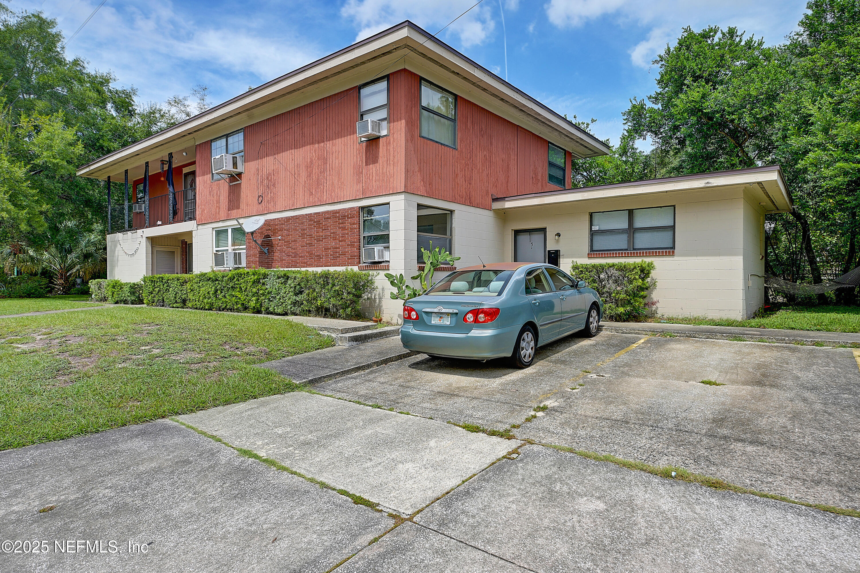 3365 DREW Street