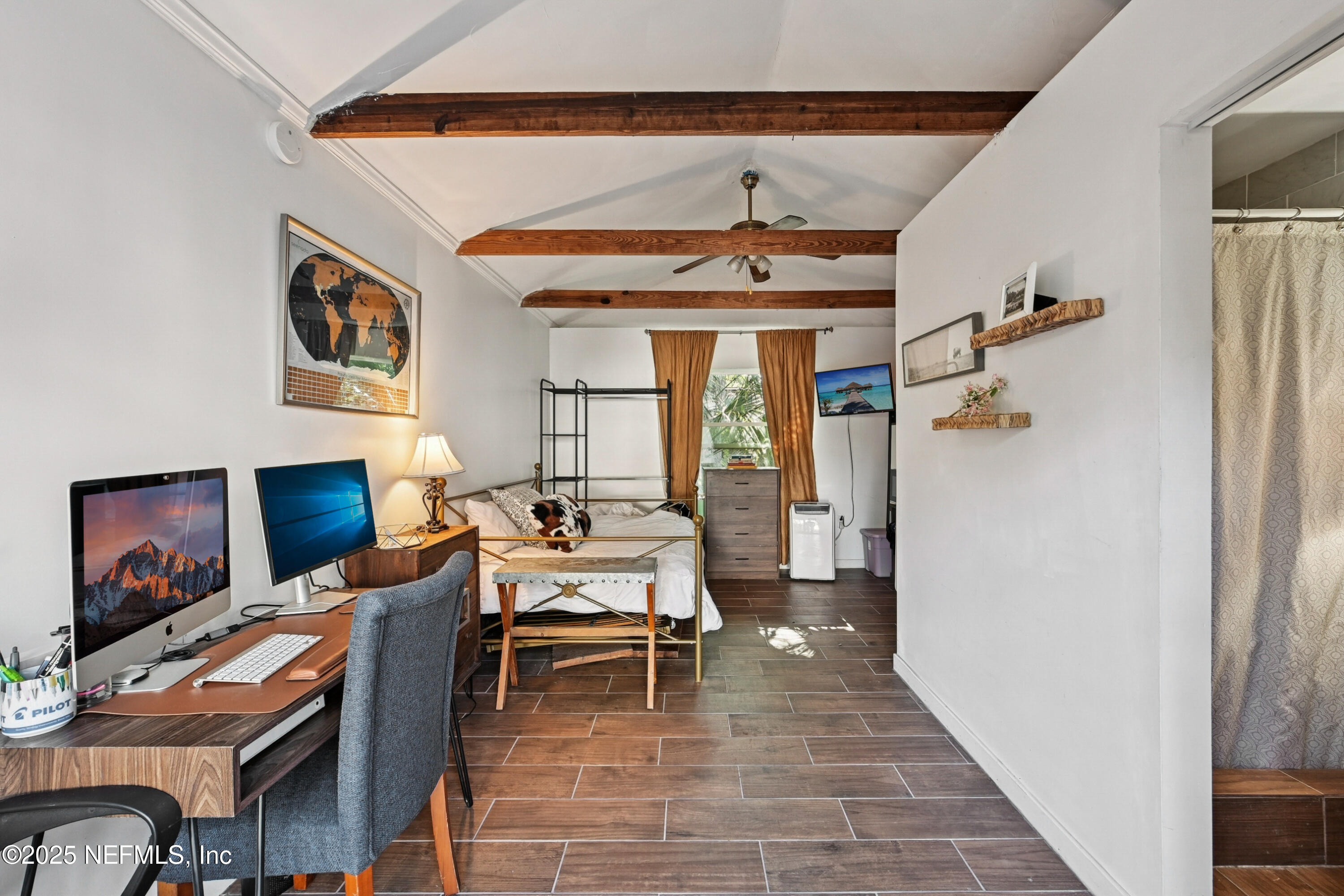 1316 RENSSELAER Avenue