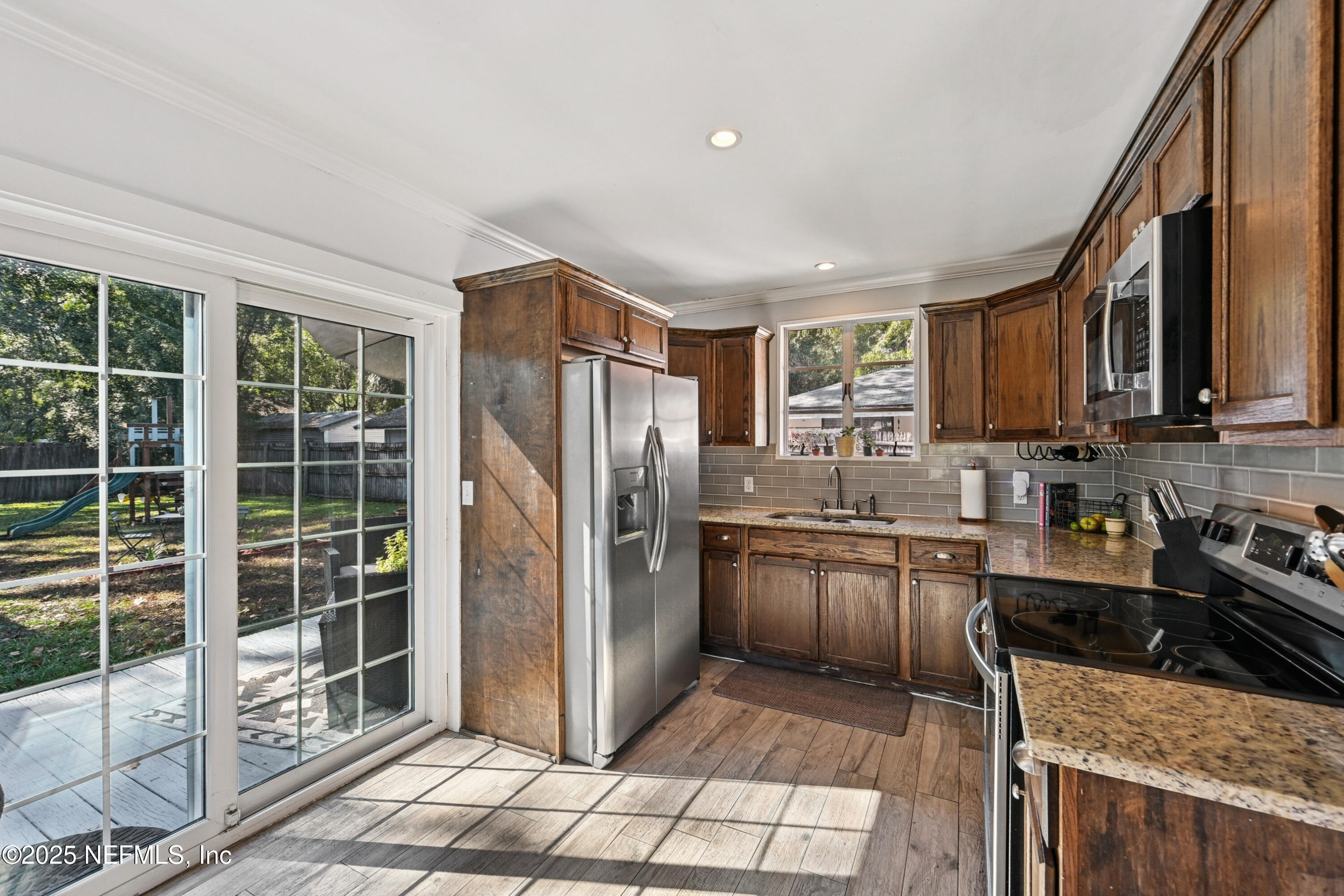 1316 RENSSELAER Avenue