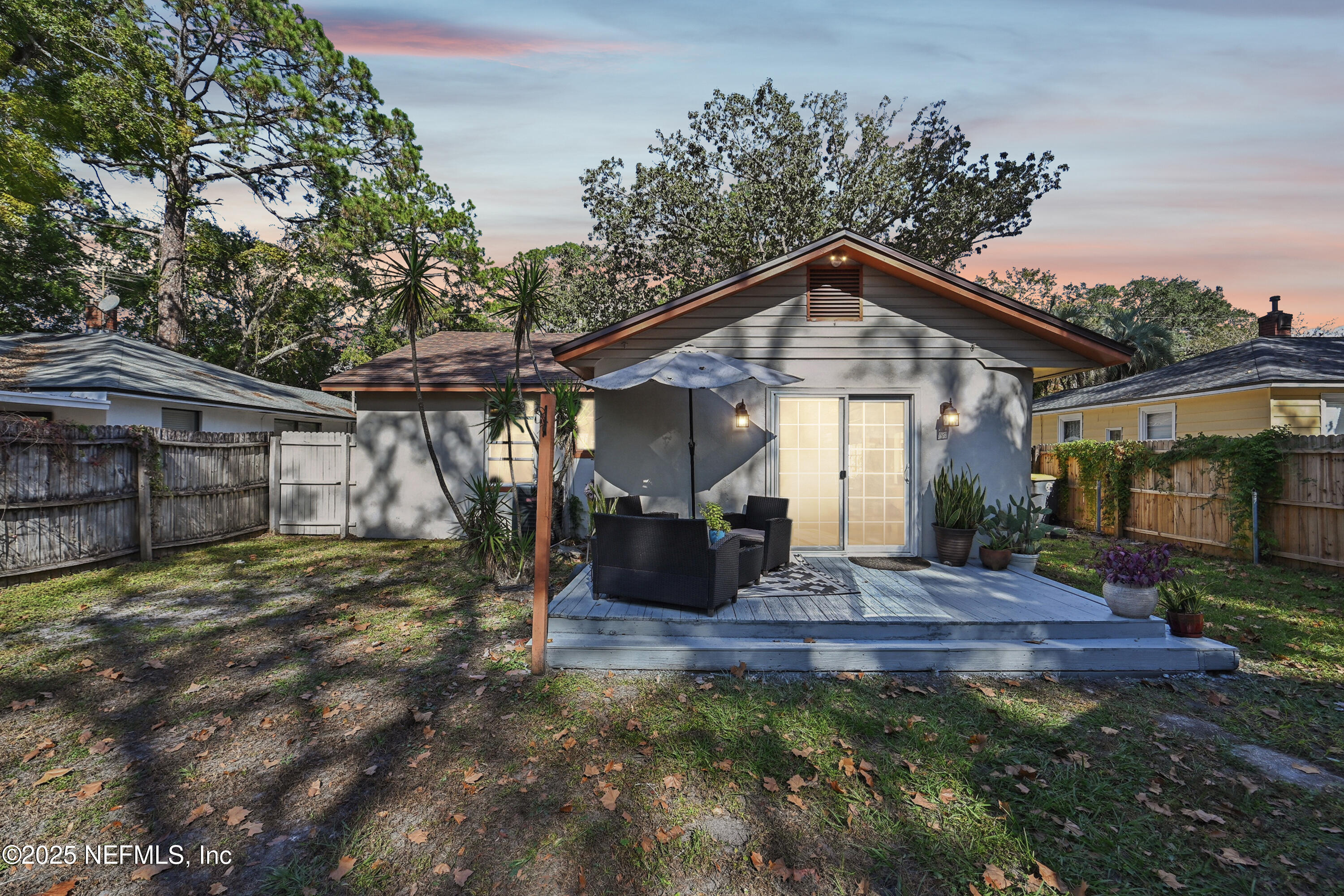 1316 RENSSELAER Avenue