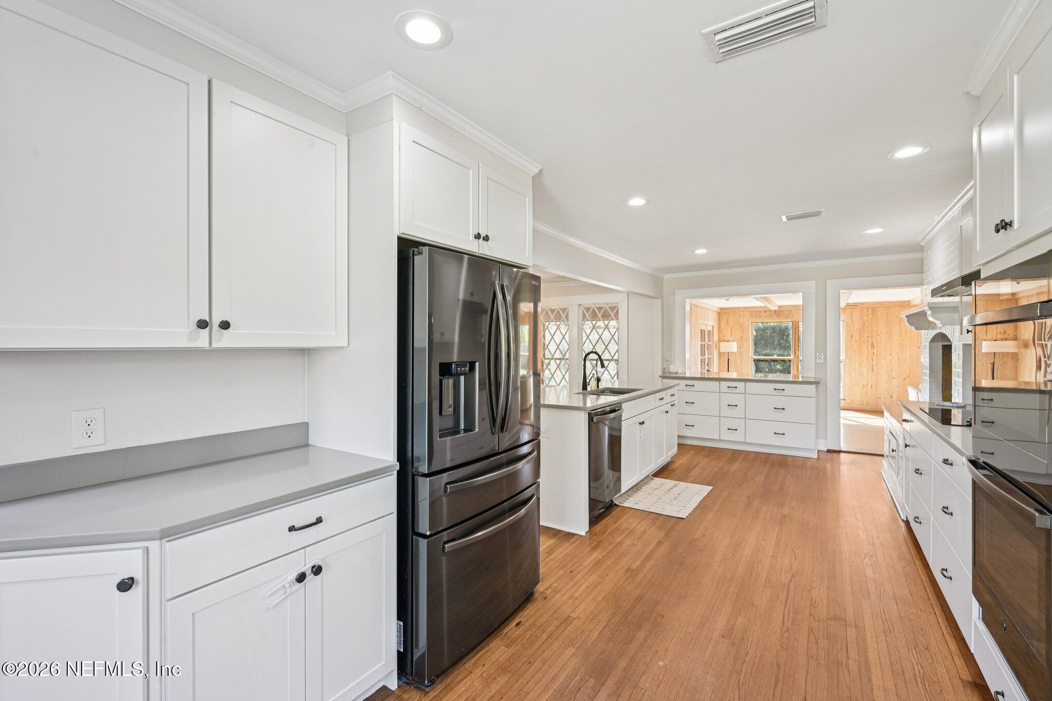 9114 BEAUCLERC Circle E