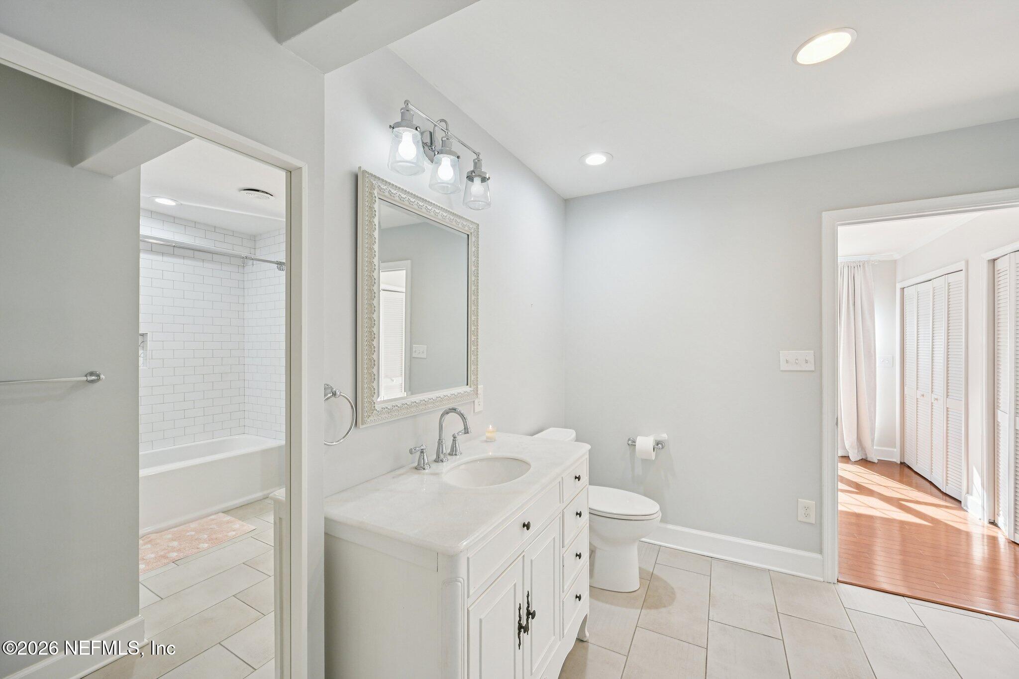 9114 BEAUCLERC Circle E