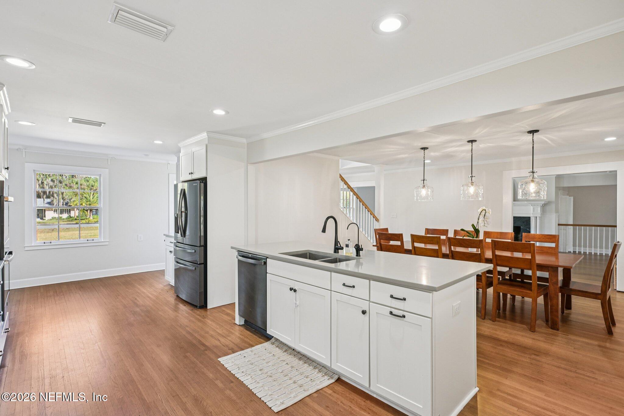 9114 BEAUCLERC Circle E