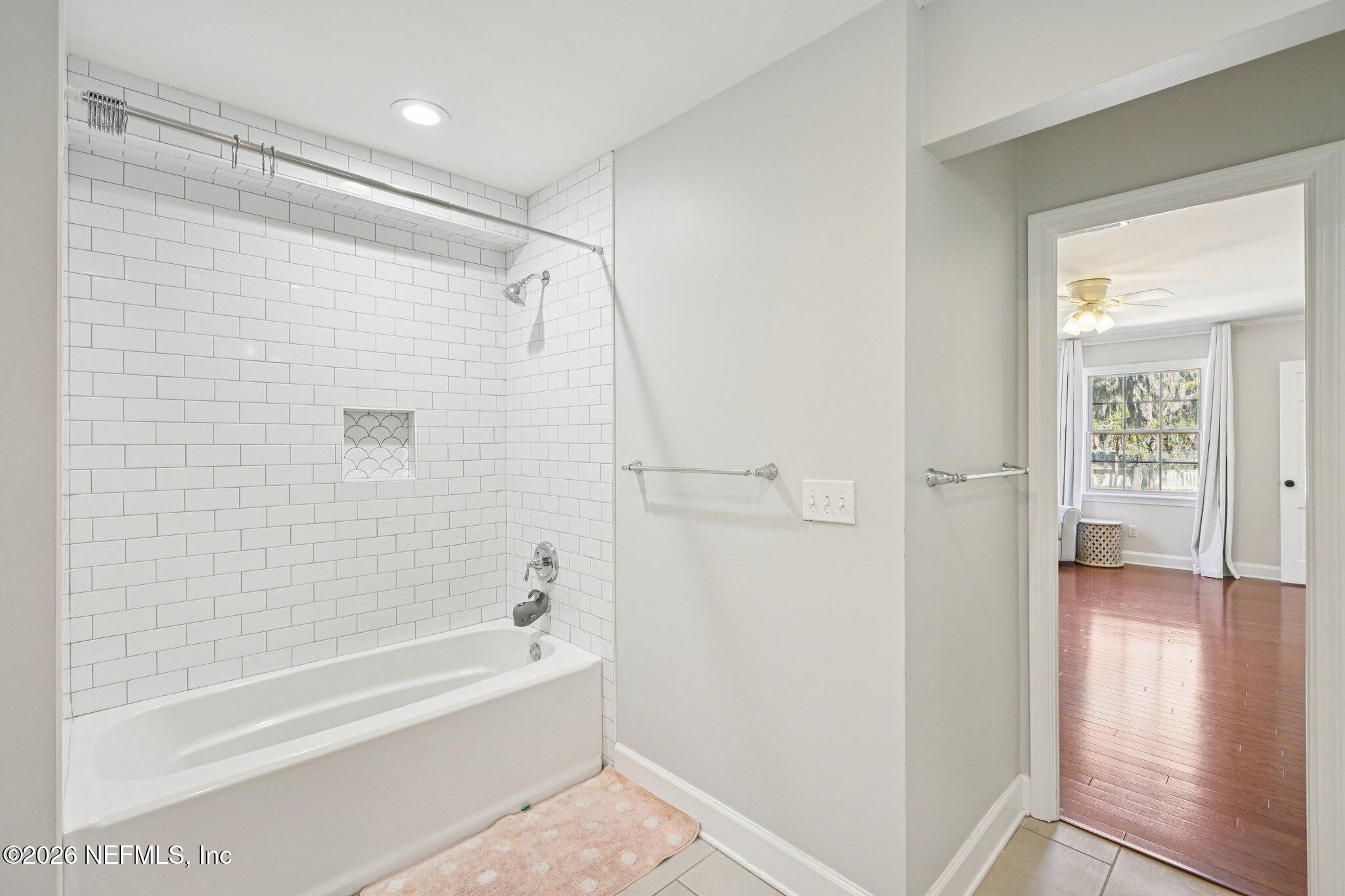 9114 BEAUCLERC Circle E