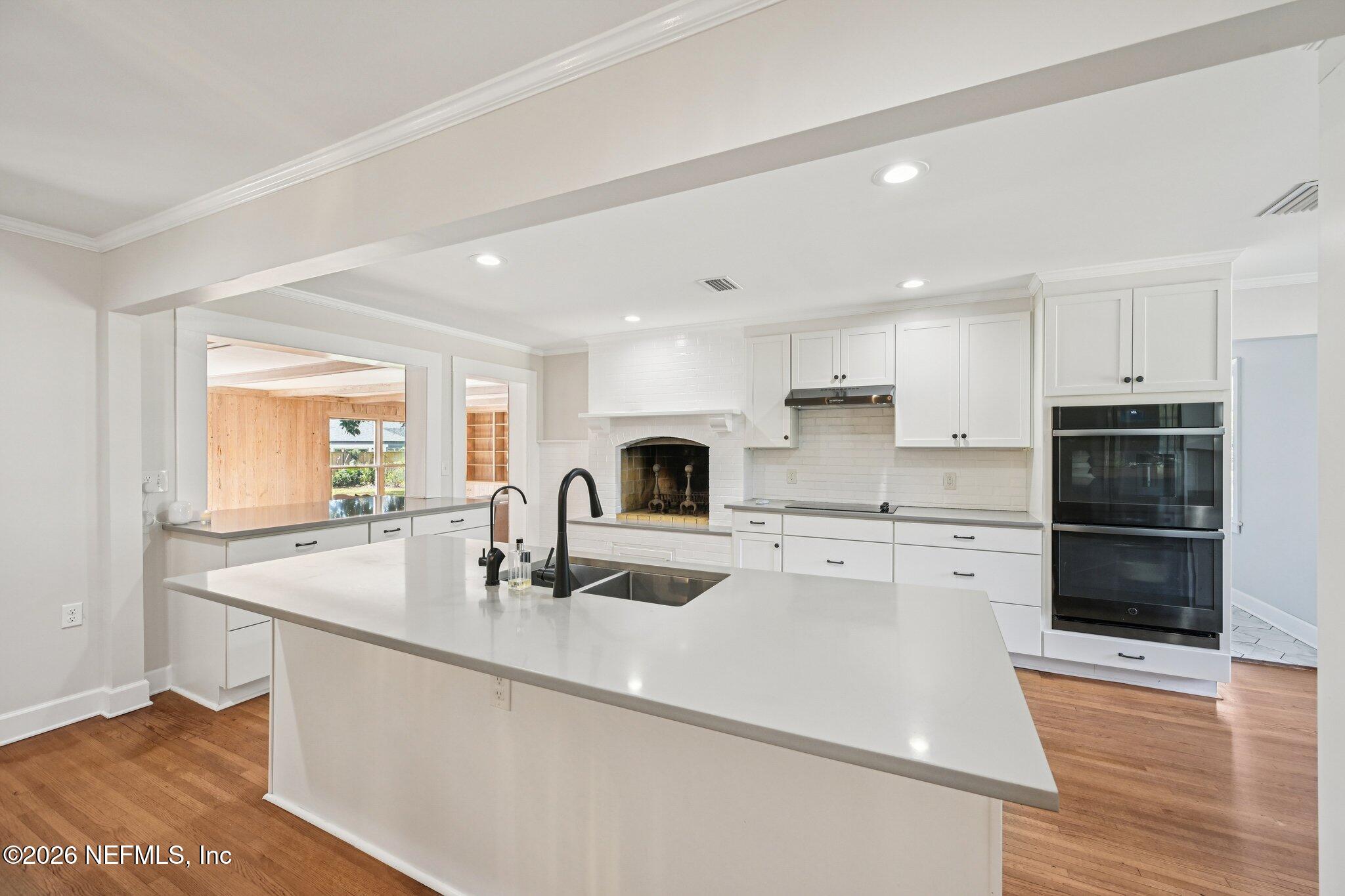 9114 BEAUCLERC Circle E