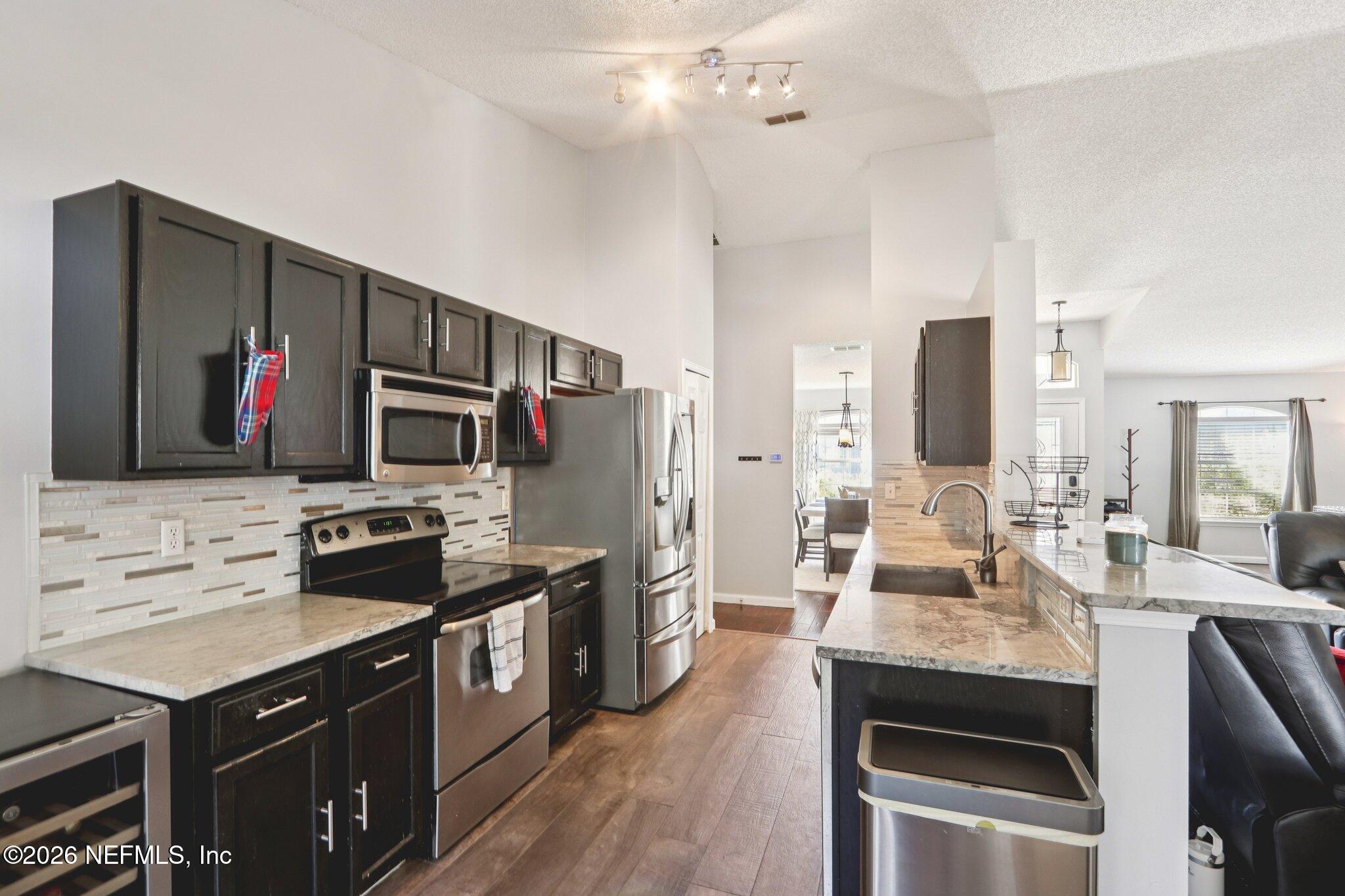 12215 RUTH LAWN Court