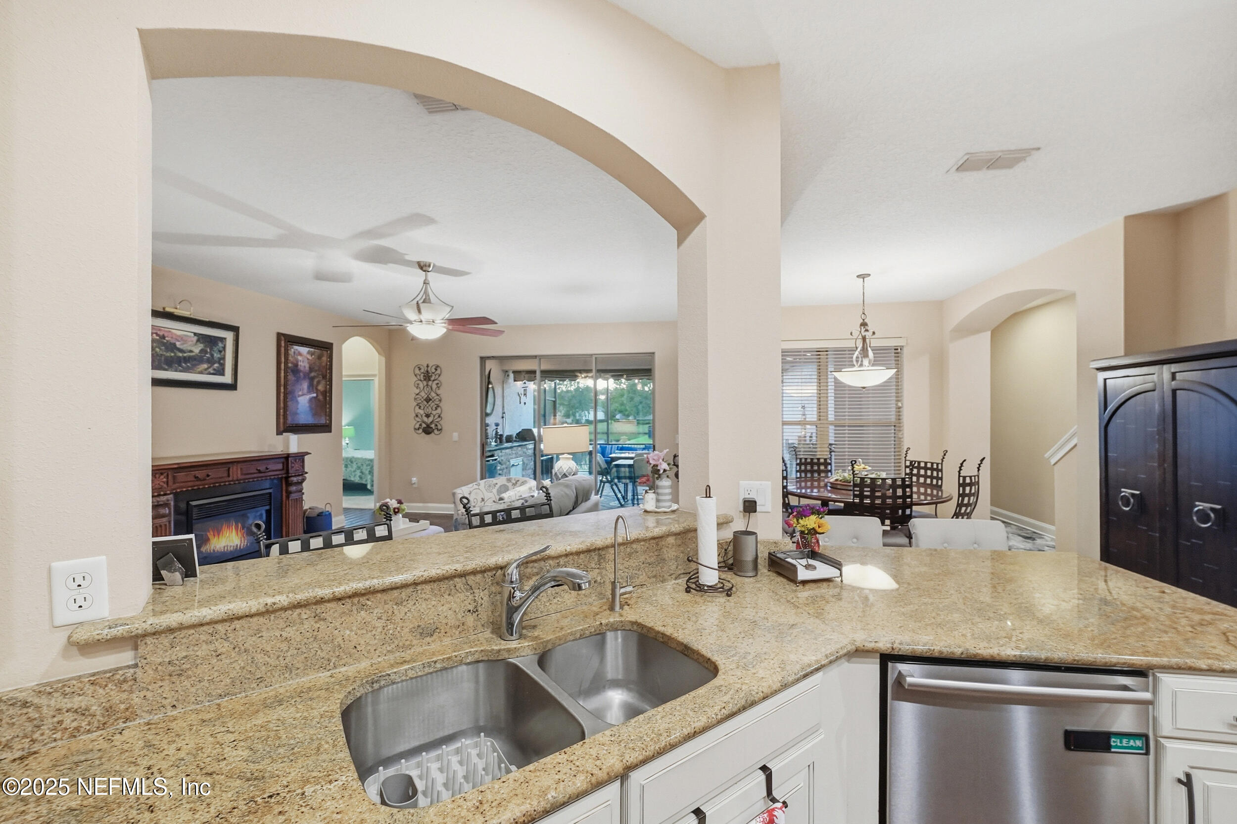 209 N ARABELLA Way, St. Johns