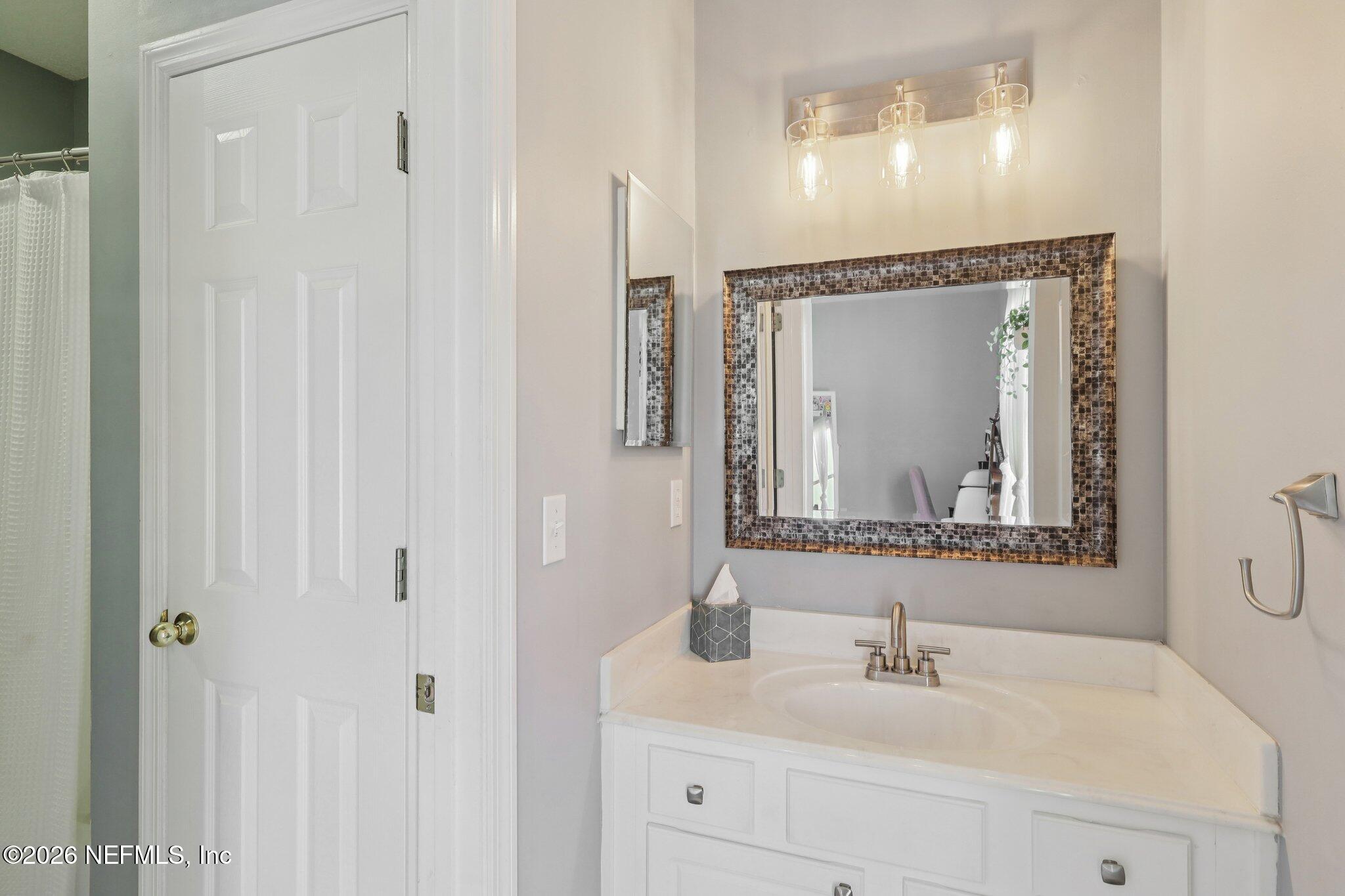 209 N CHECKERBERRY Way, St. Johns