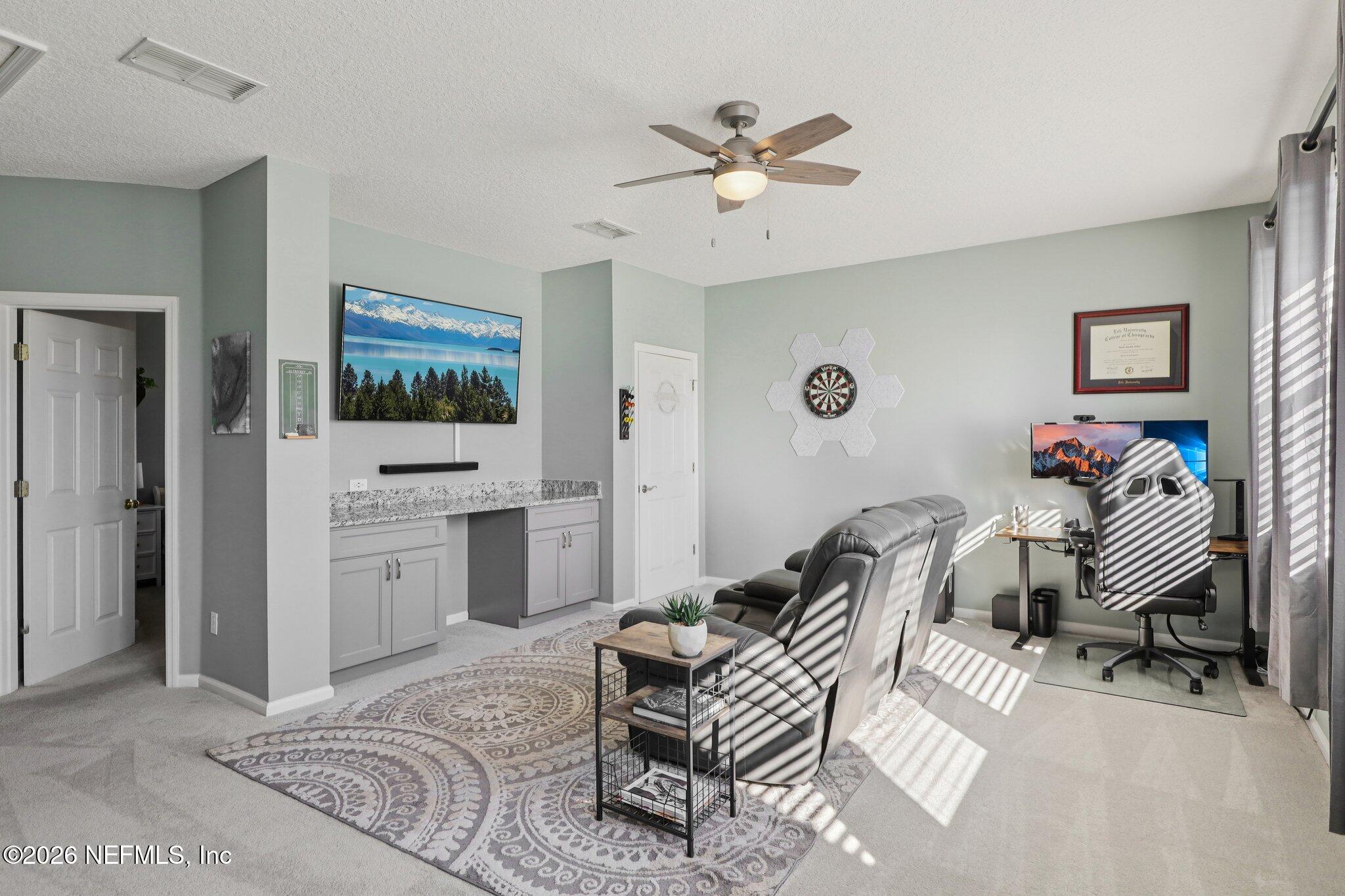 209 N CHECKERBERRY Way, St. Johns