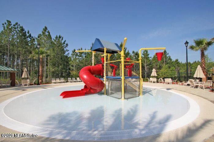 209 N CHECKERBERRY Way, St. Johns