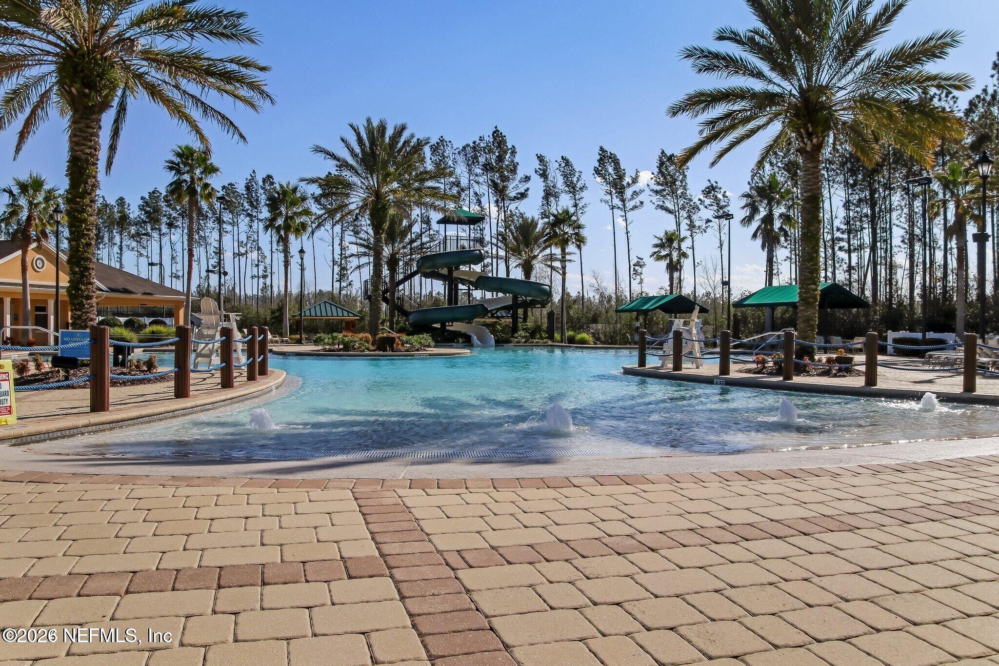 209 N CHECKERBERRY Way, St. Johns