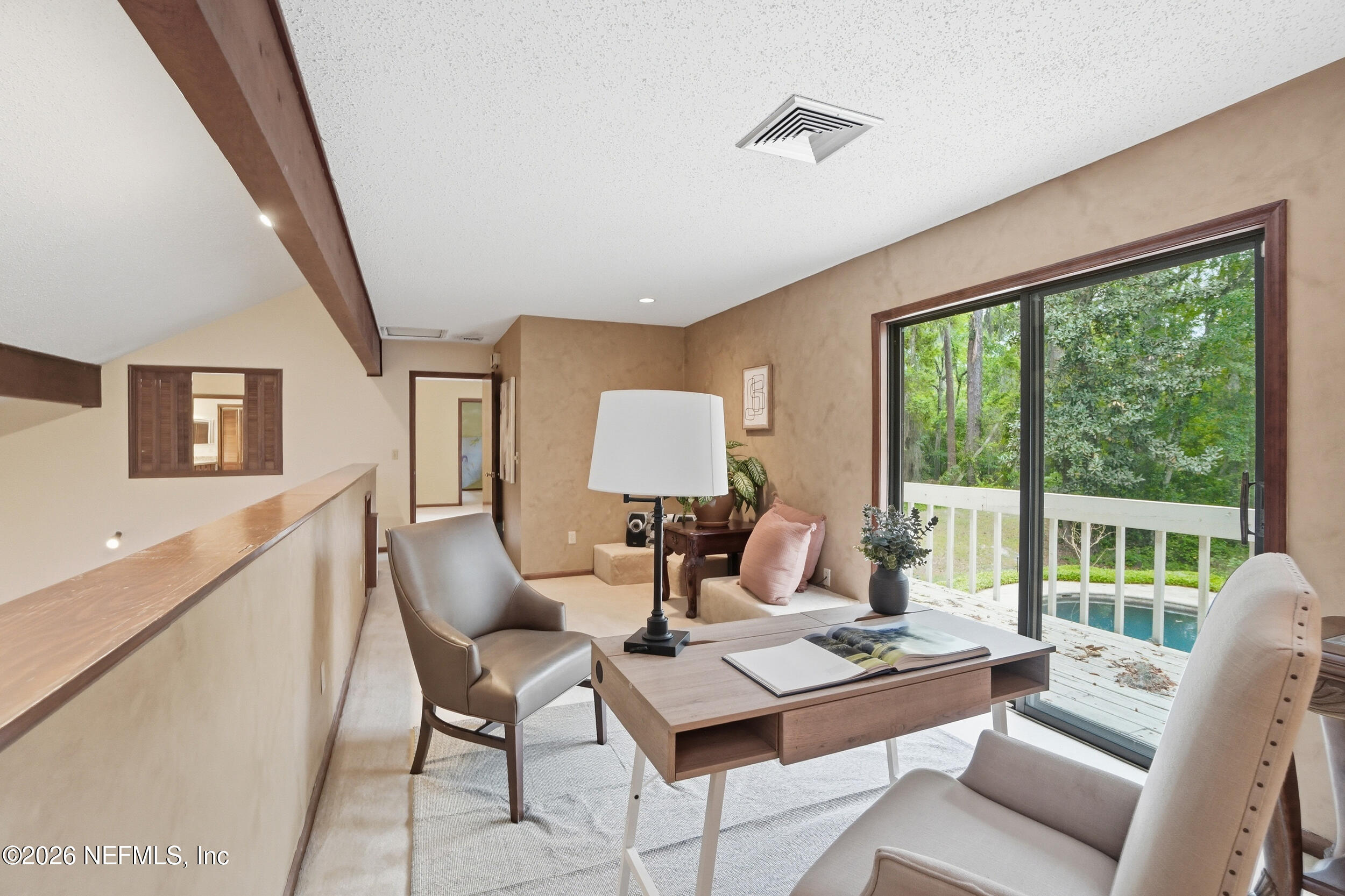 12852 LONGVIEW Drive W