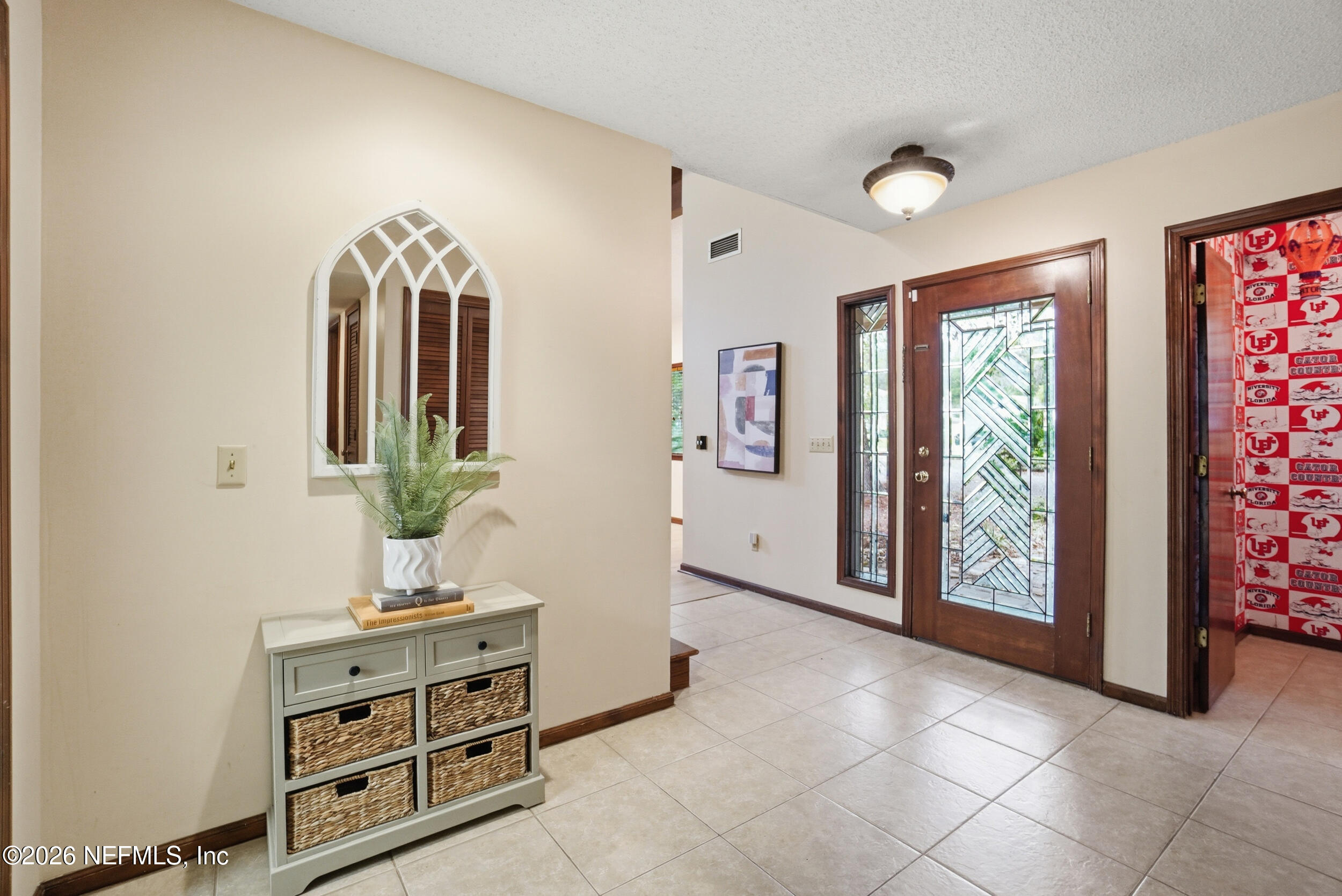 12852 LONGVIEW Drive W