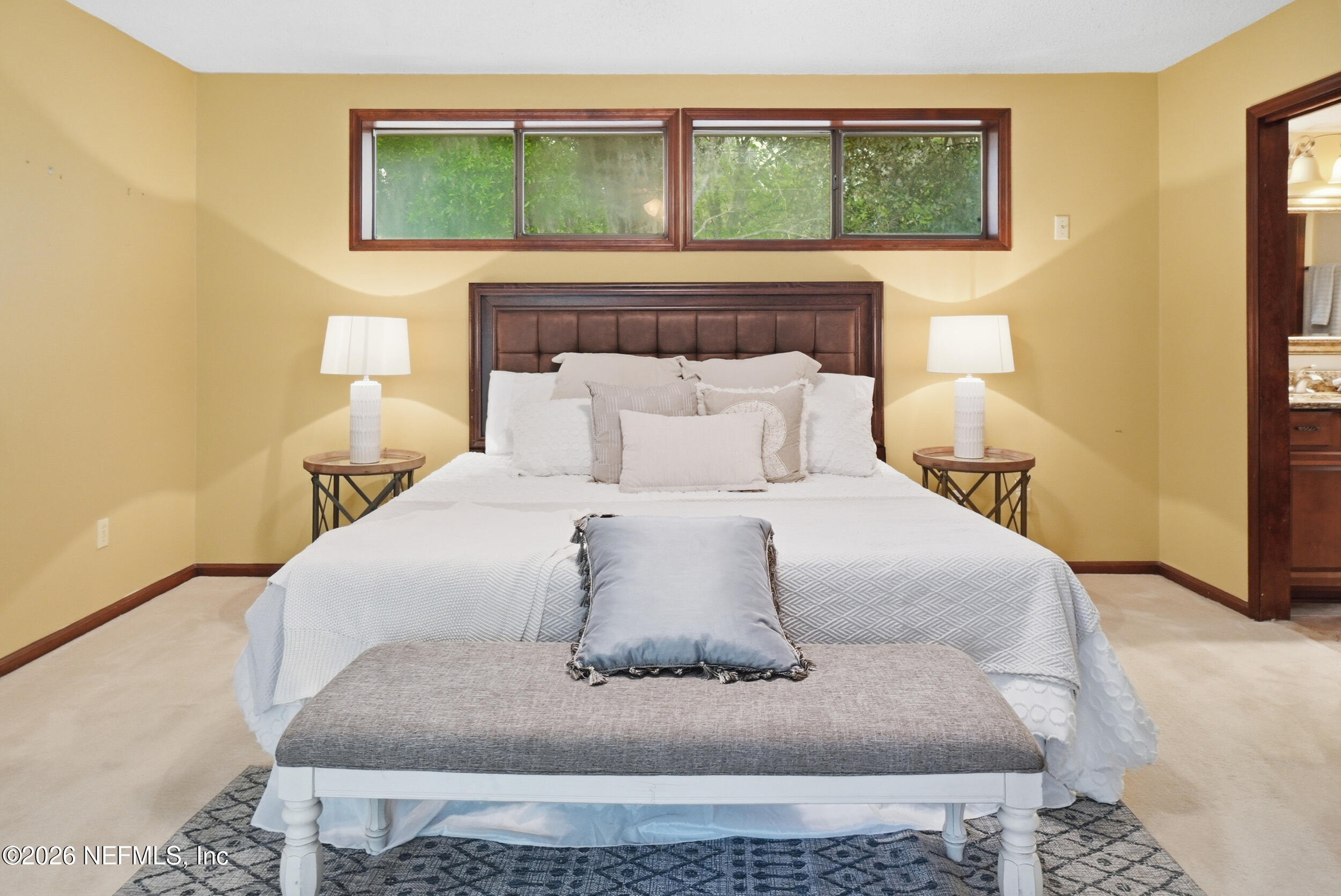 12852 LONGVIEW Drive W