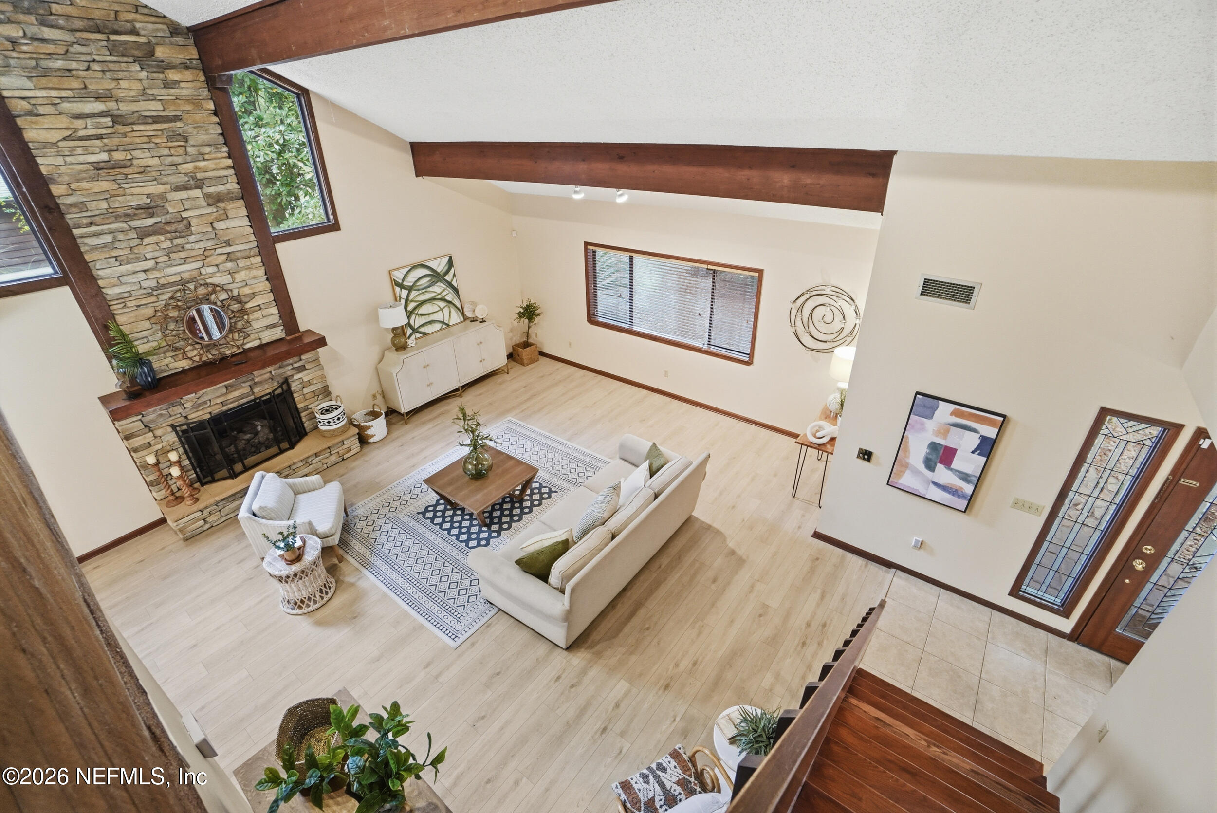 12852 LONGVIEW Drive W