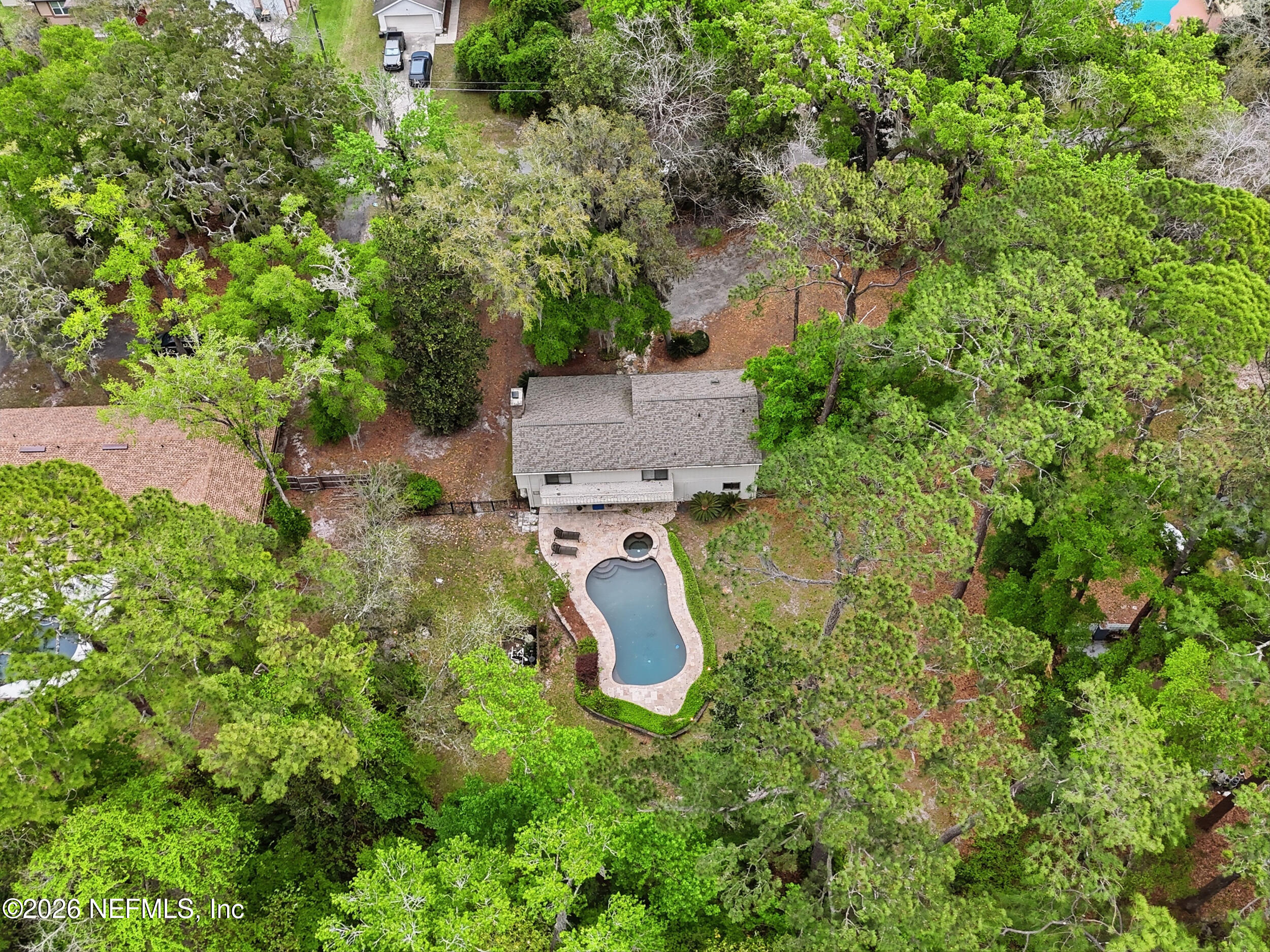 12852 LONGVIEW Drive W