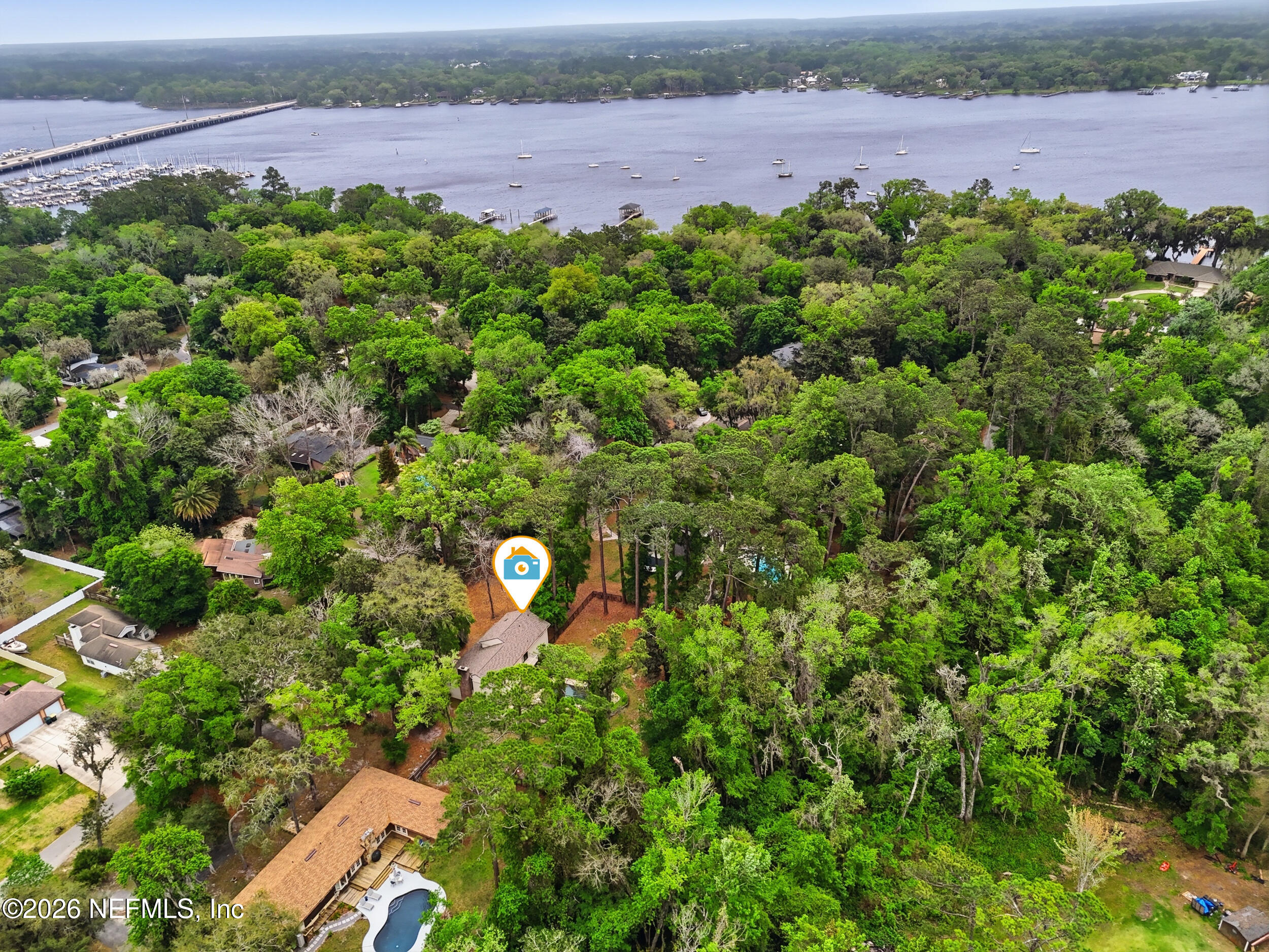 12852 LONGVIEW Drive W