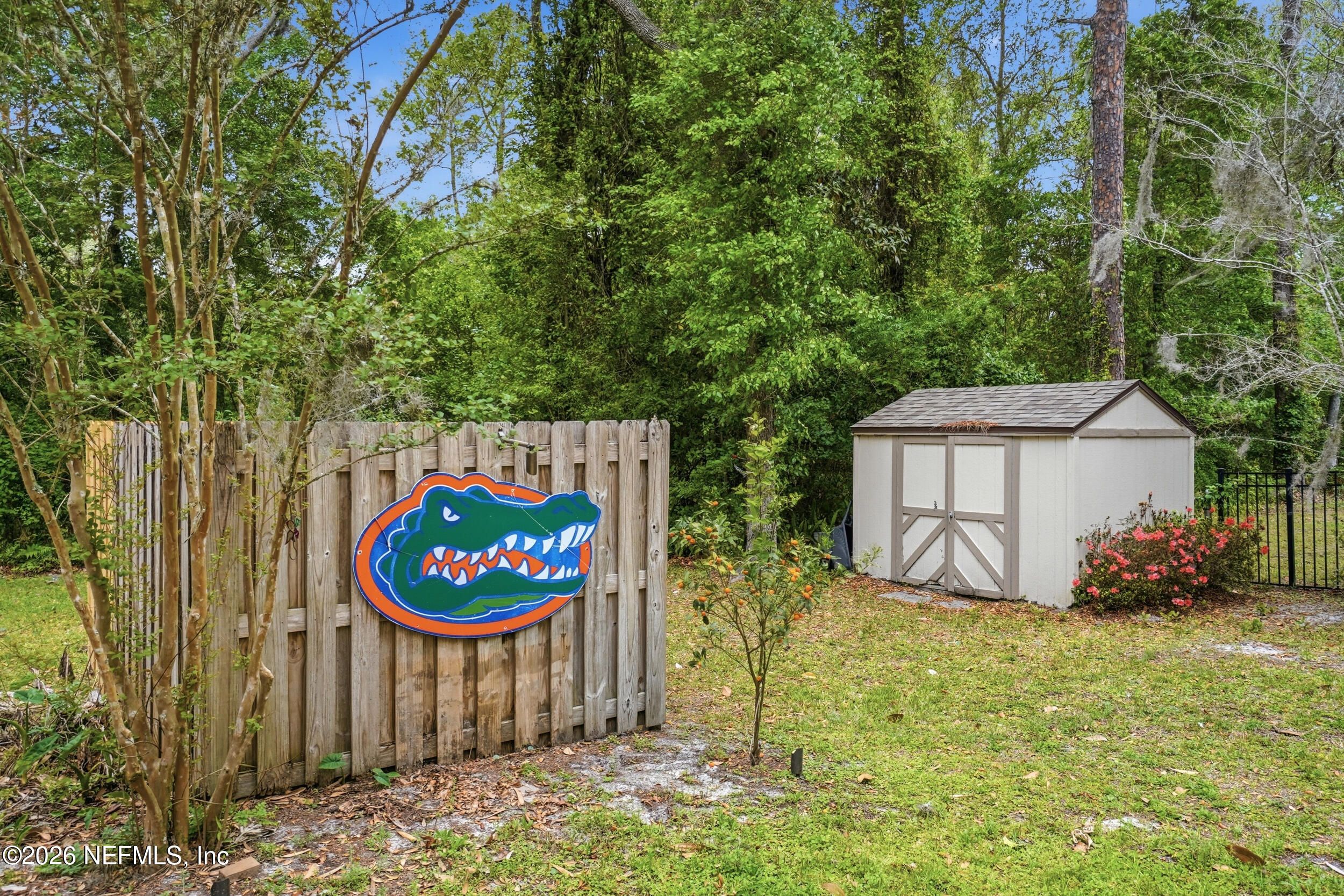 12852 LONGVIEW Drive W