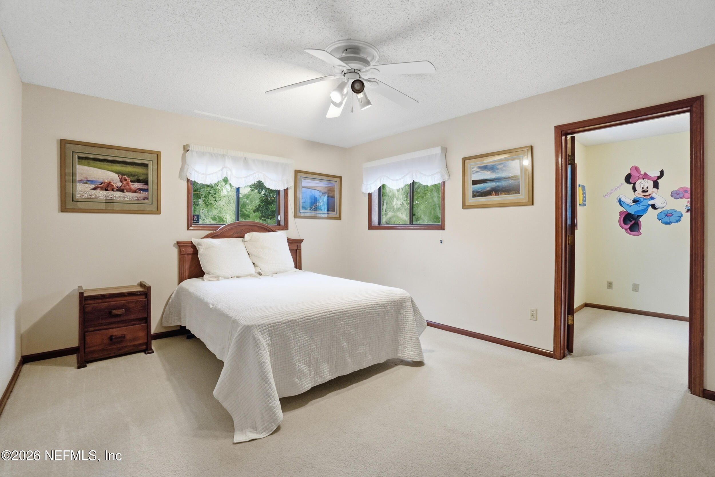 12852 LONGVIEW Drive W