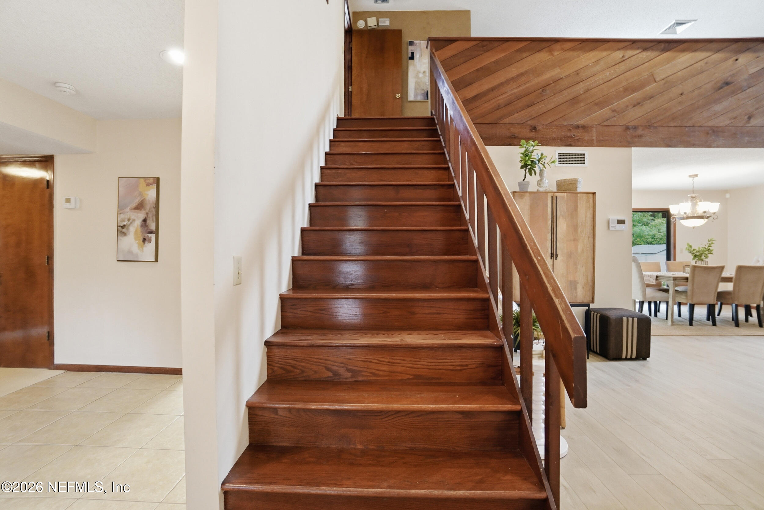 12852 LONGVIEW Drive W