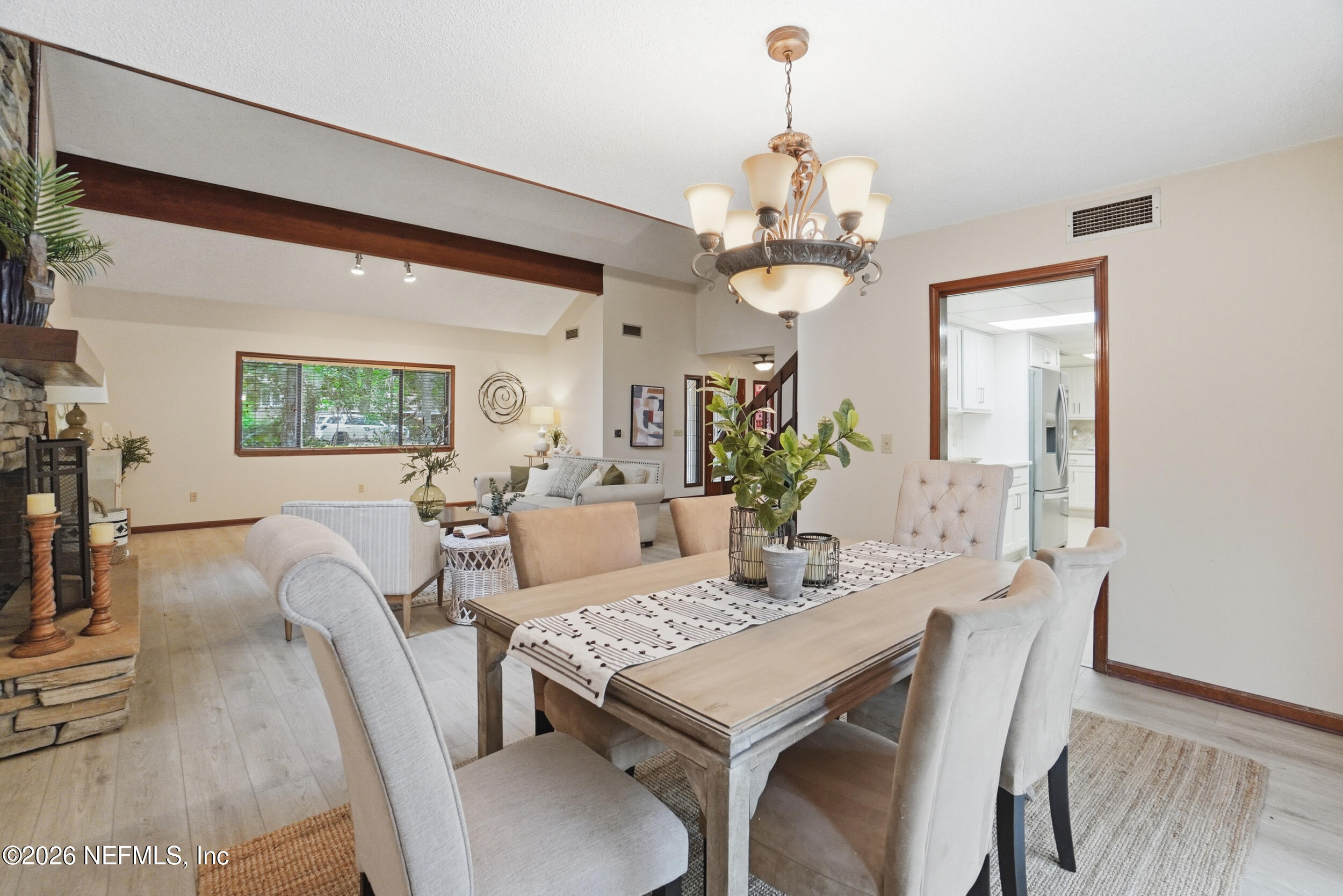 12852 LONGVIEW Drive W