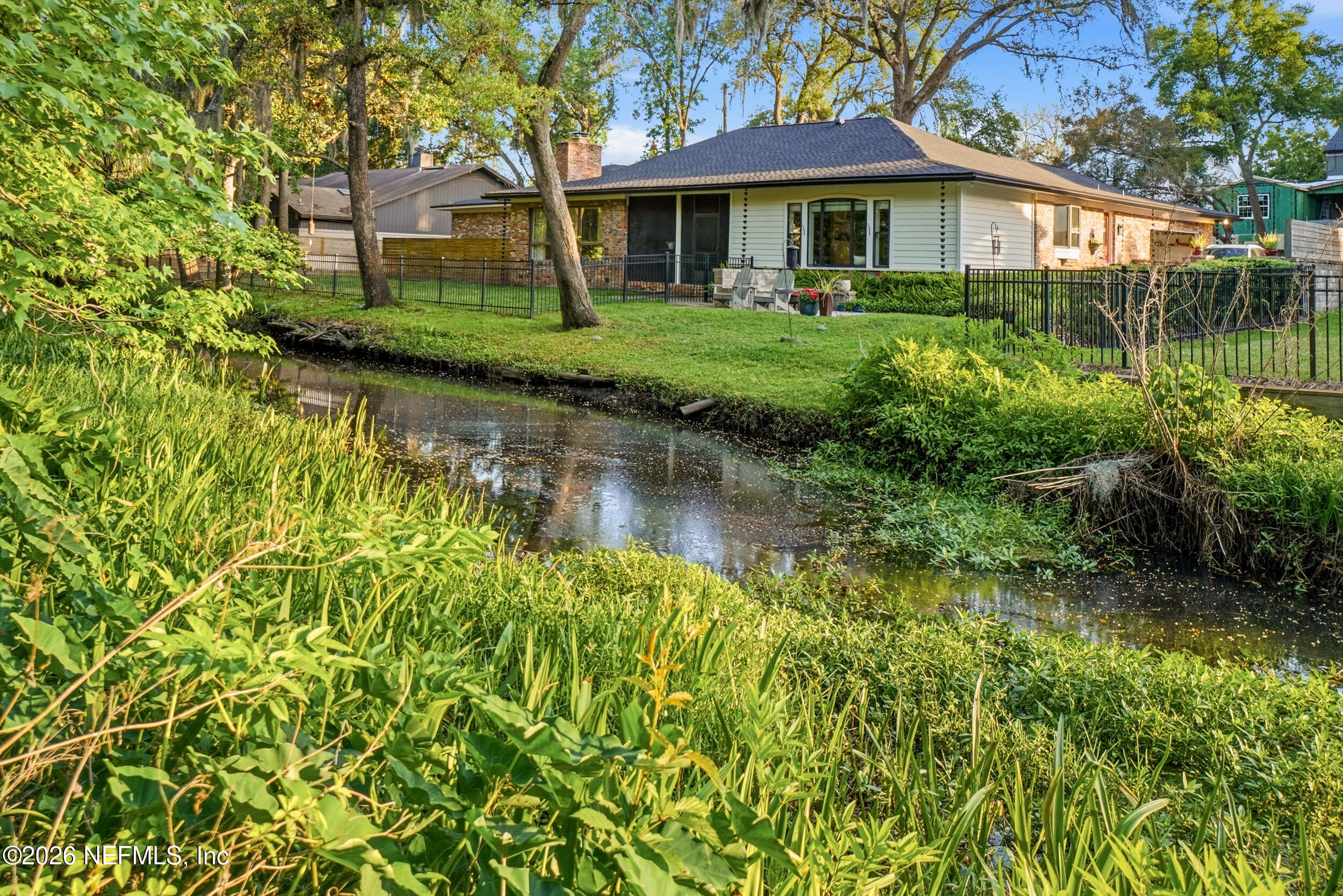 1003 GREENRIDGE Road