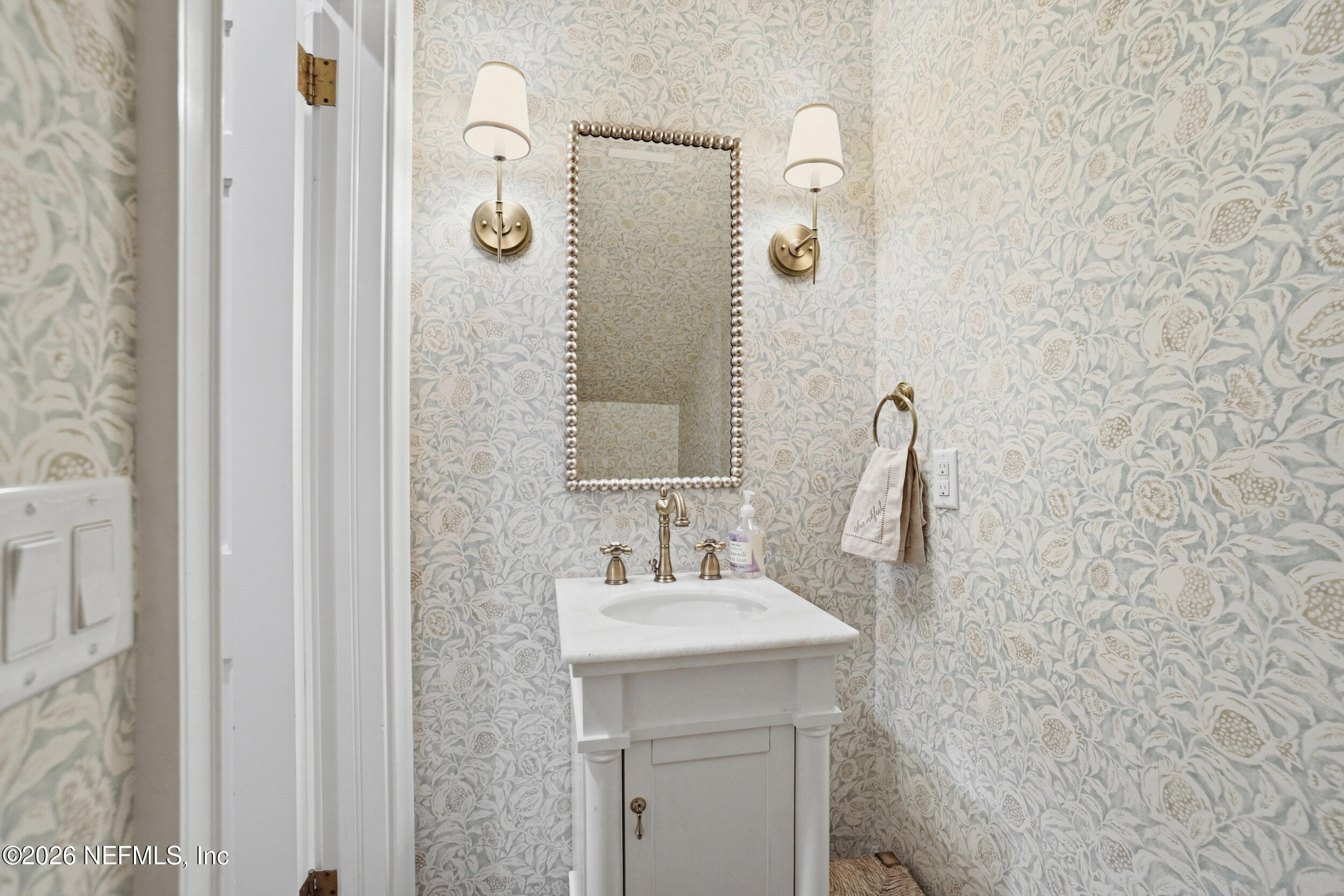 1003 GREENRIDGE Road