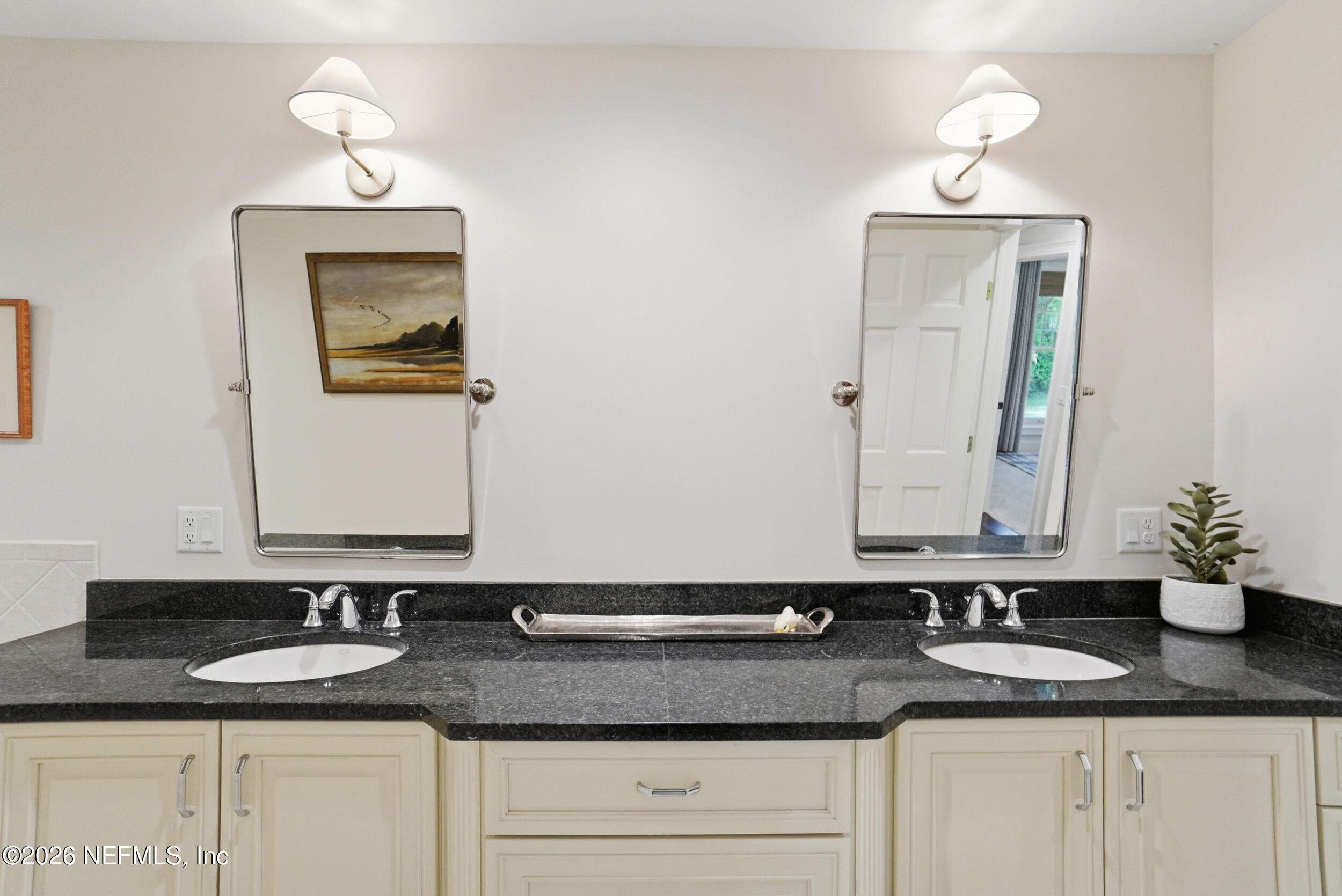 1003 GREENRIDGE Road