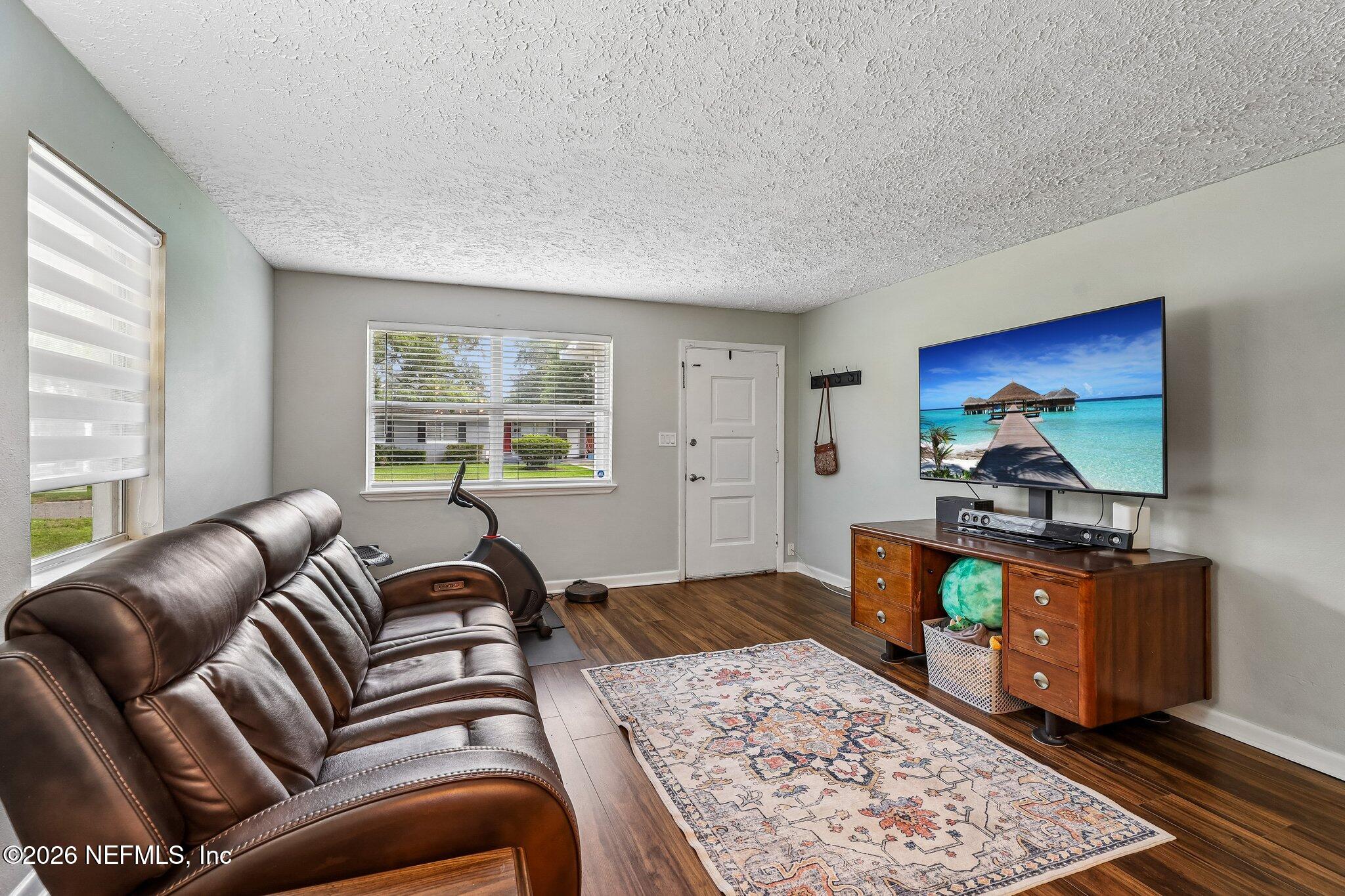 3024 YANLEE Lane