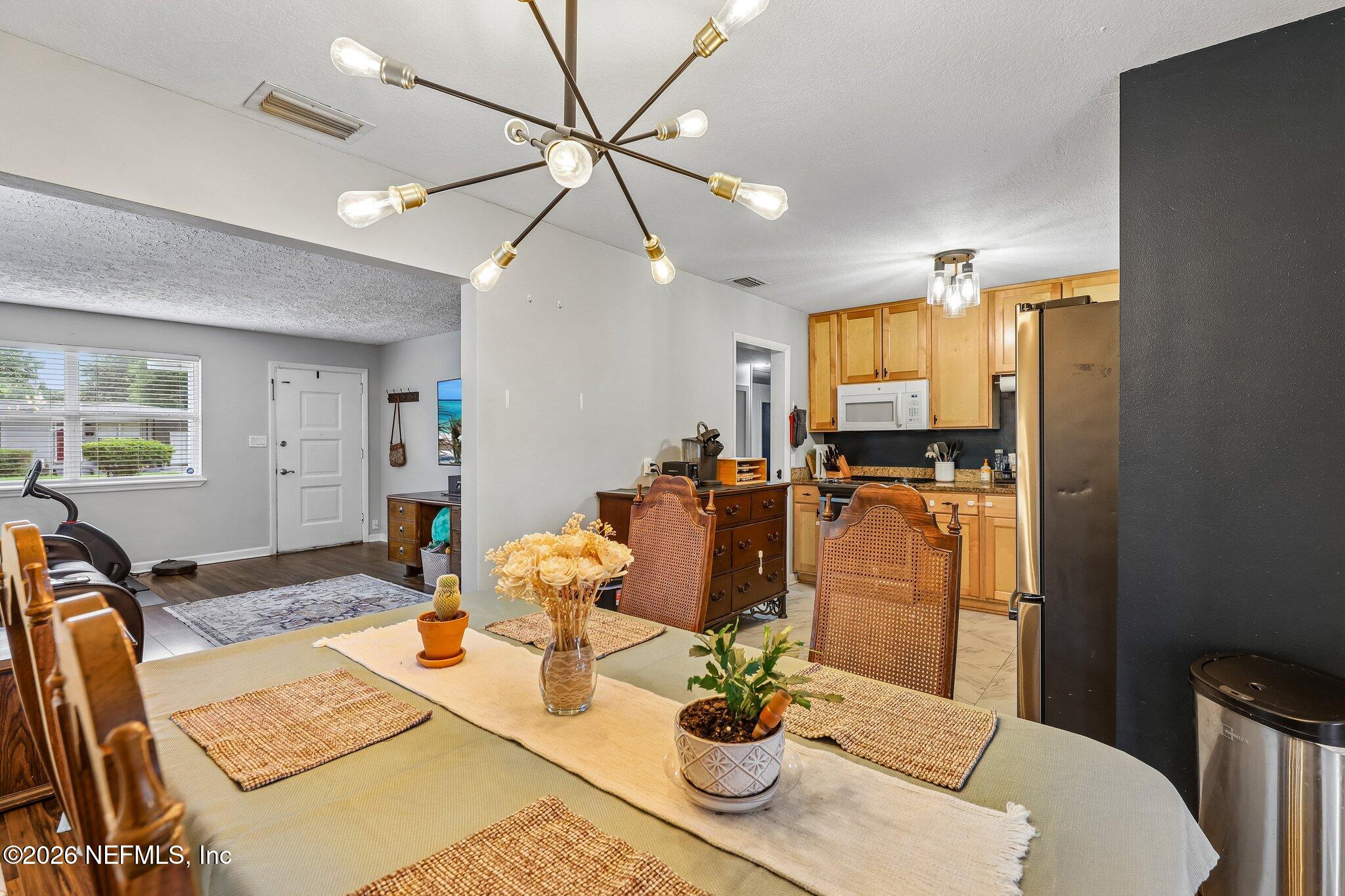 3024 YANLEE Lane