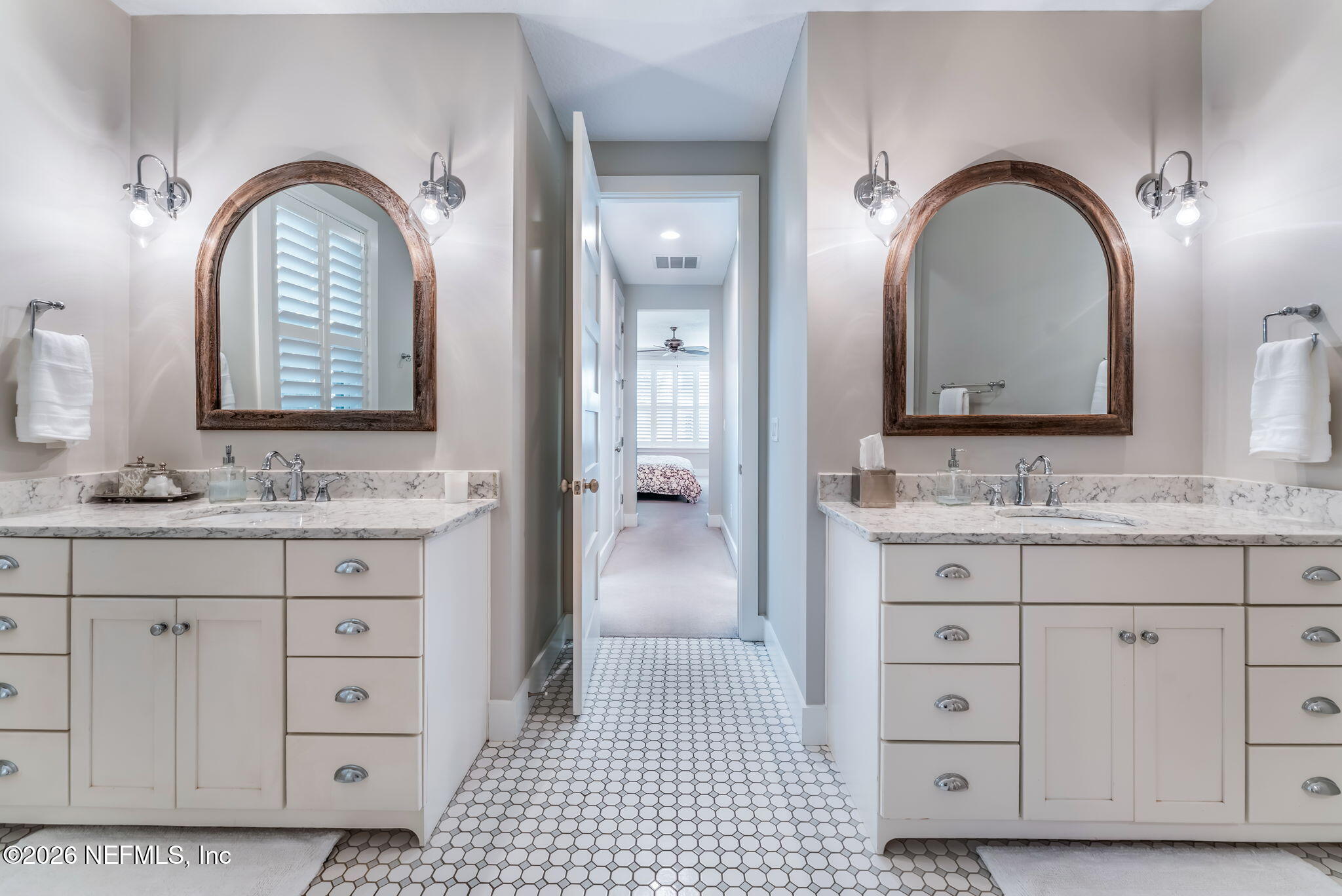 133 HOLLY BERRY Lane, St. Johns