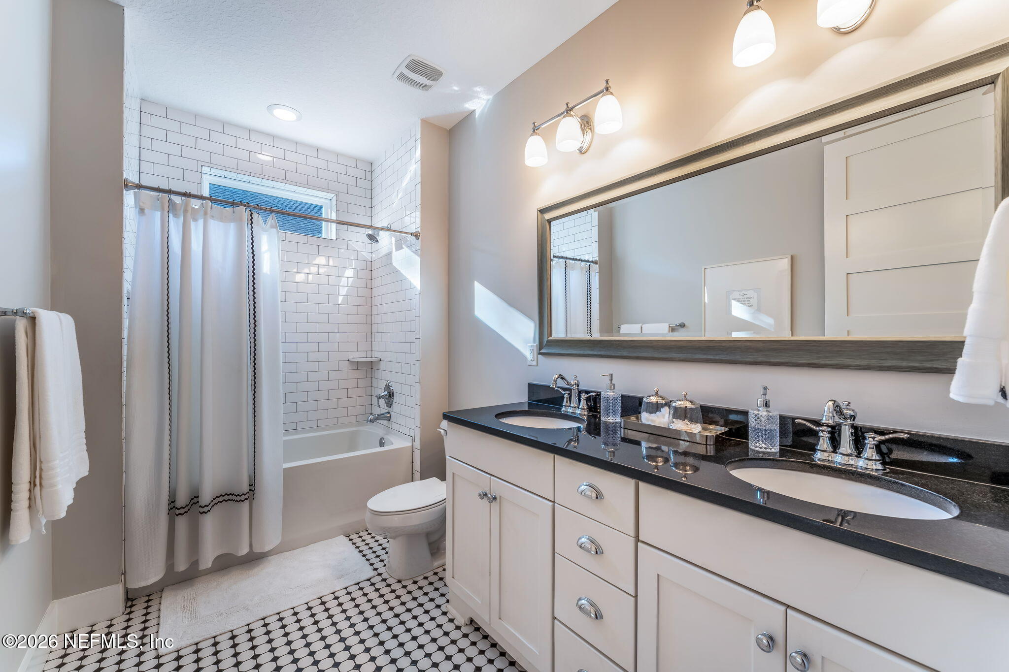 133 HOLLY BERRY Lane, St. Johns