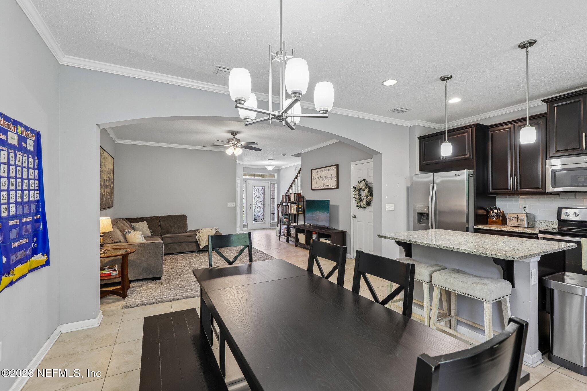 205 RICHMOND Drive, St. Johns