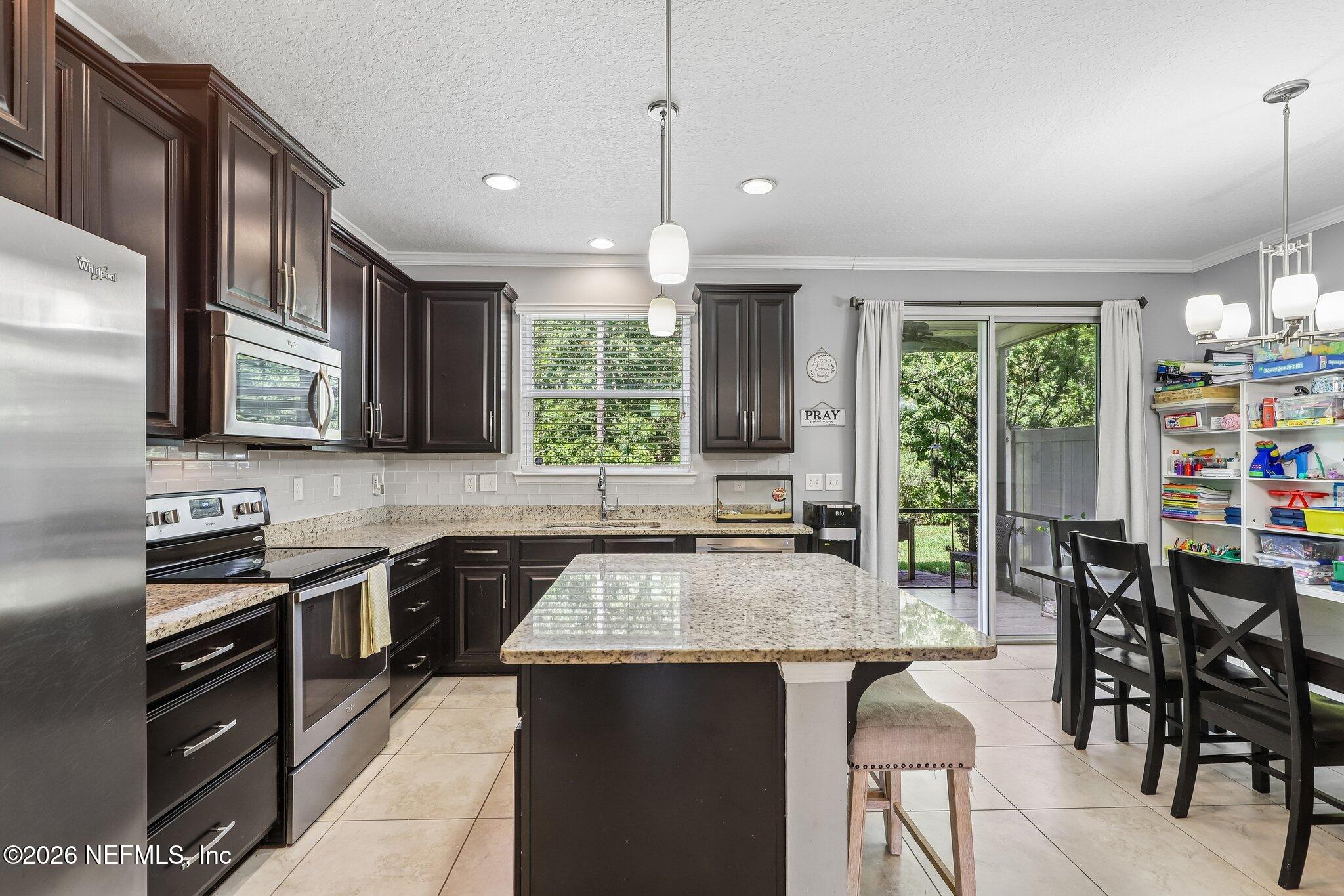 205 RICHMOND Drive, St. Johns
